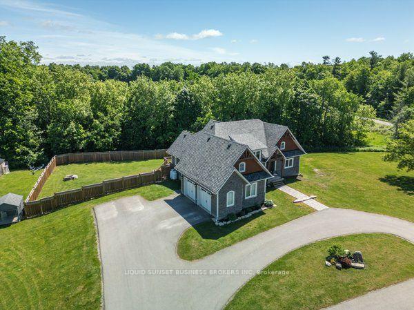 Photo 5 of 1004 Applewood Lane, Frontenac, Frontenac South — HOMEH