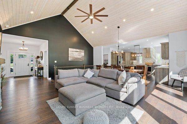 Photo 13 of 1004 Applewood Lane, Frontenac, Frontenac South — HOMEH