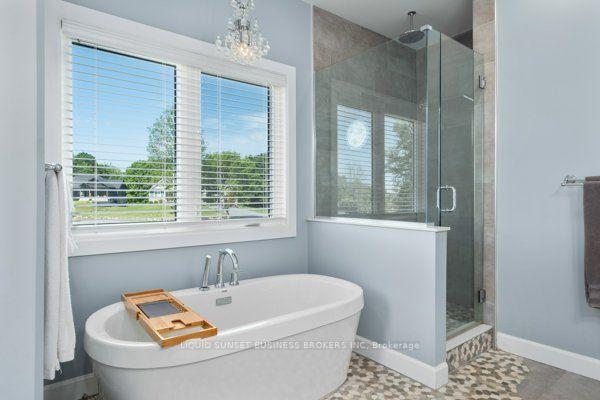Photo 30 of 1004 Applewood Lane, Frontenac, Frontenac South — HOMEH