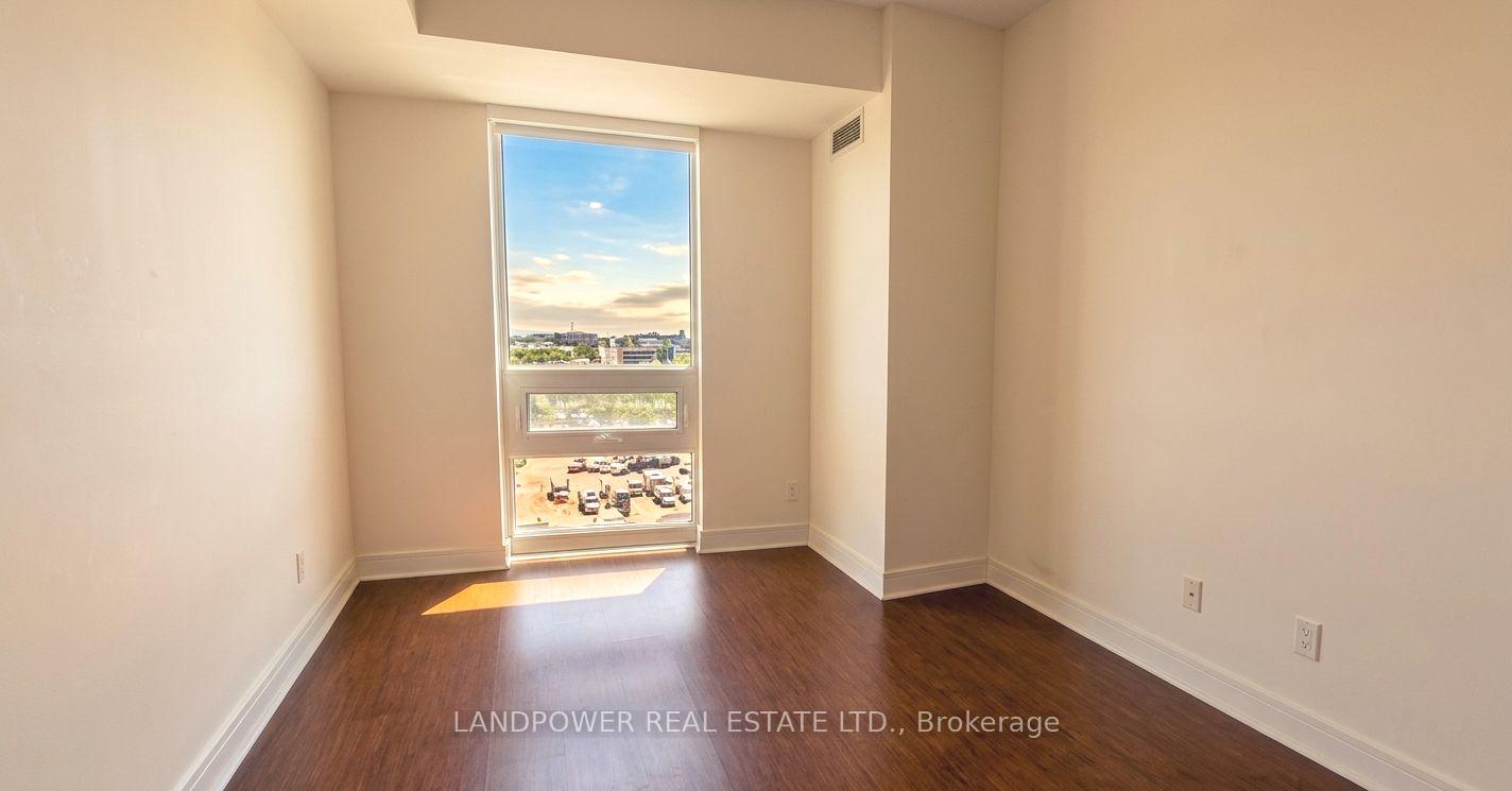 Photo 10 of Unit 916, 35 Brian Peck Crescent, Toronto, Thorncliffe Park — HOMEH