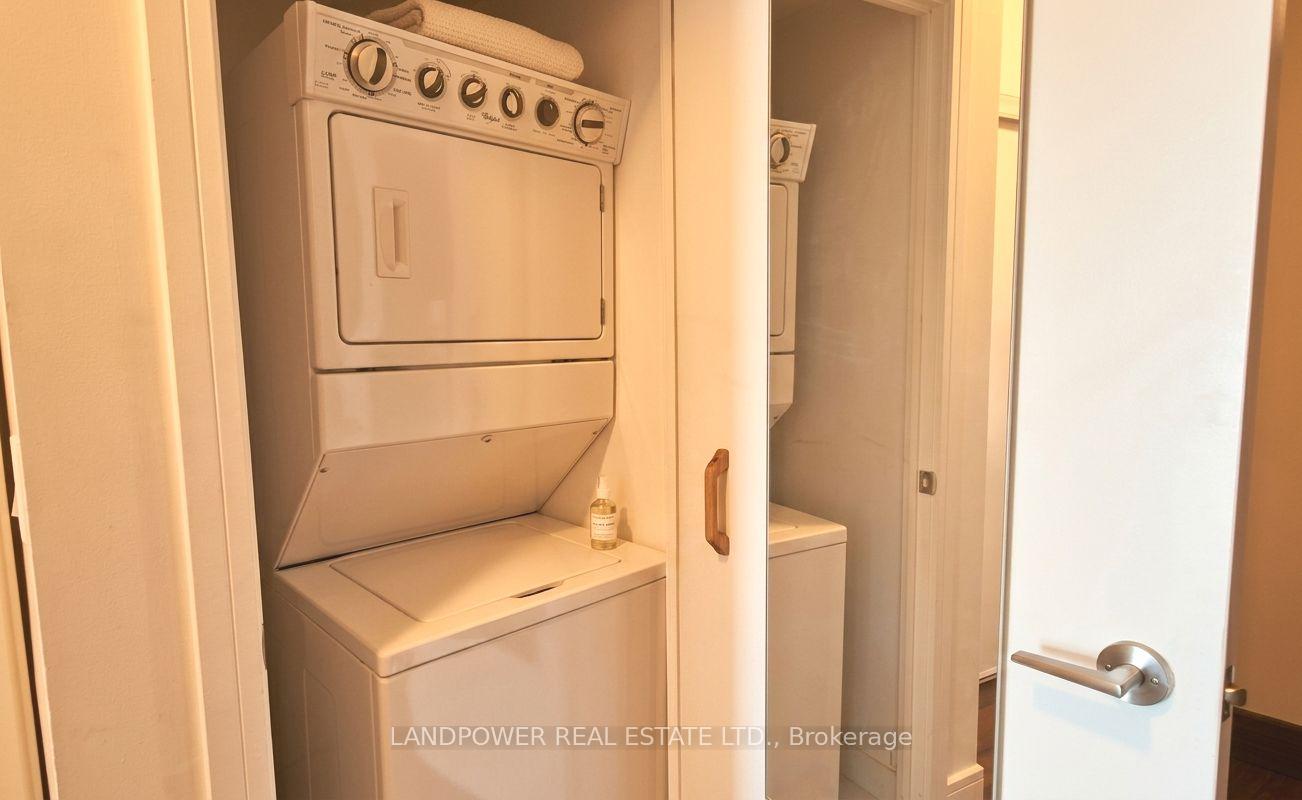 Photo 14 of Unit 916, 35 Brian Peck Crescent, Toronto, Thorncliffe Park — HOMEH