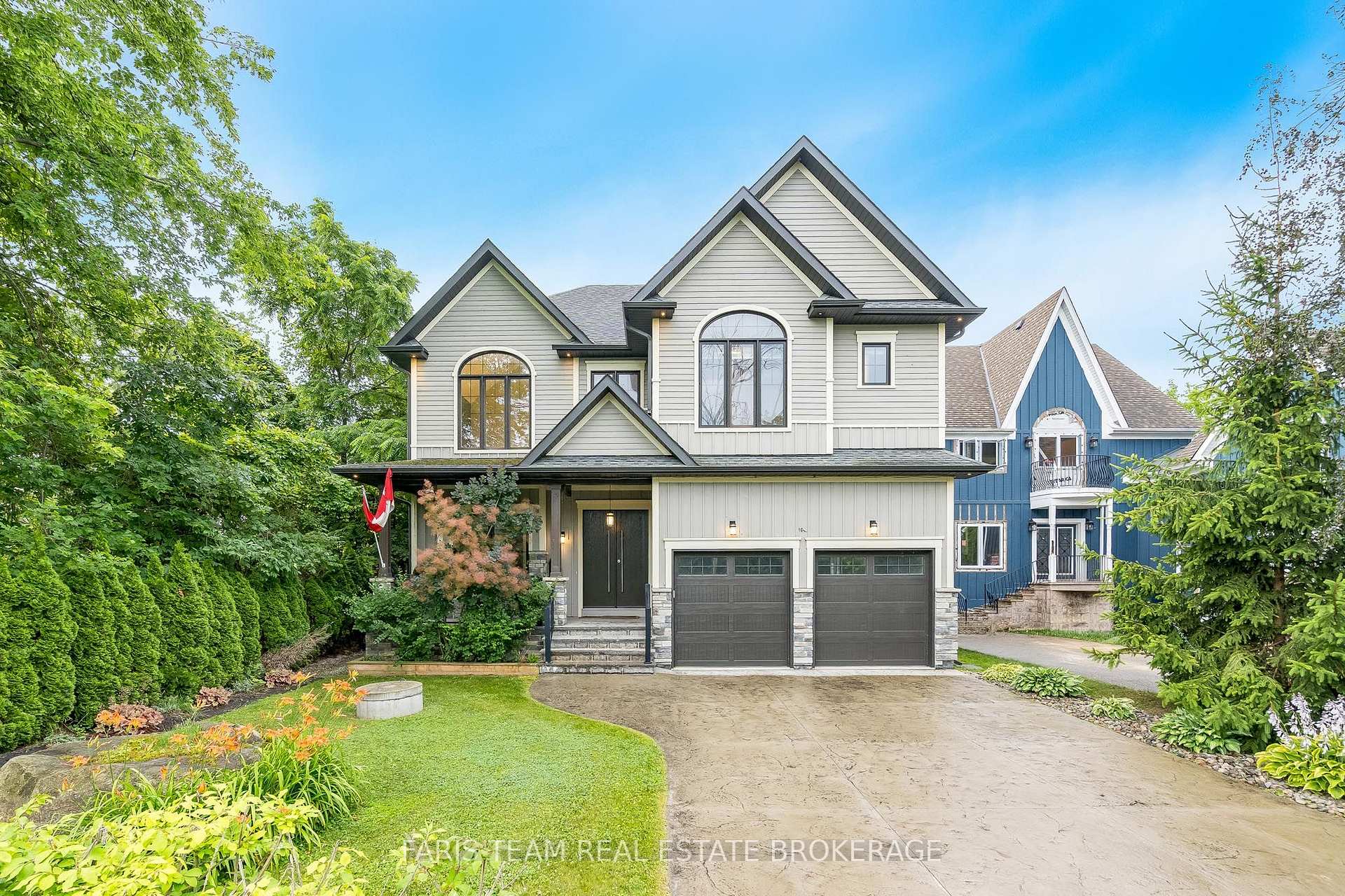 Front of 1648 Roslyn Avenue