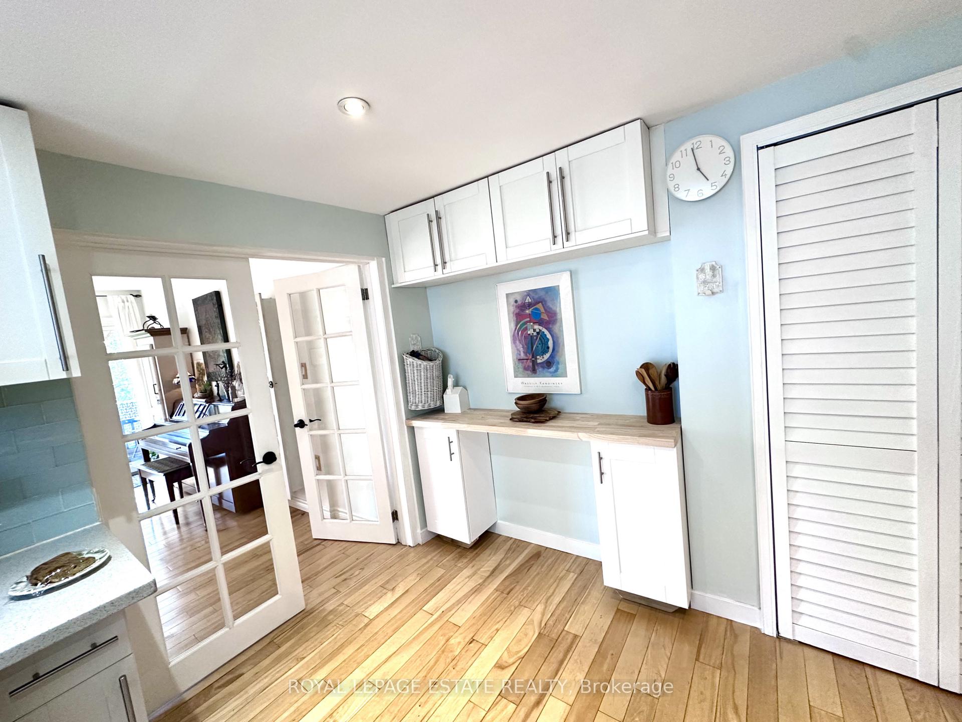 Photo 13 of 158 Waverley Road, Toronto, The Beaches — HOMEH