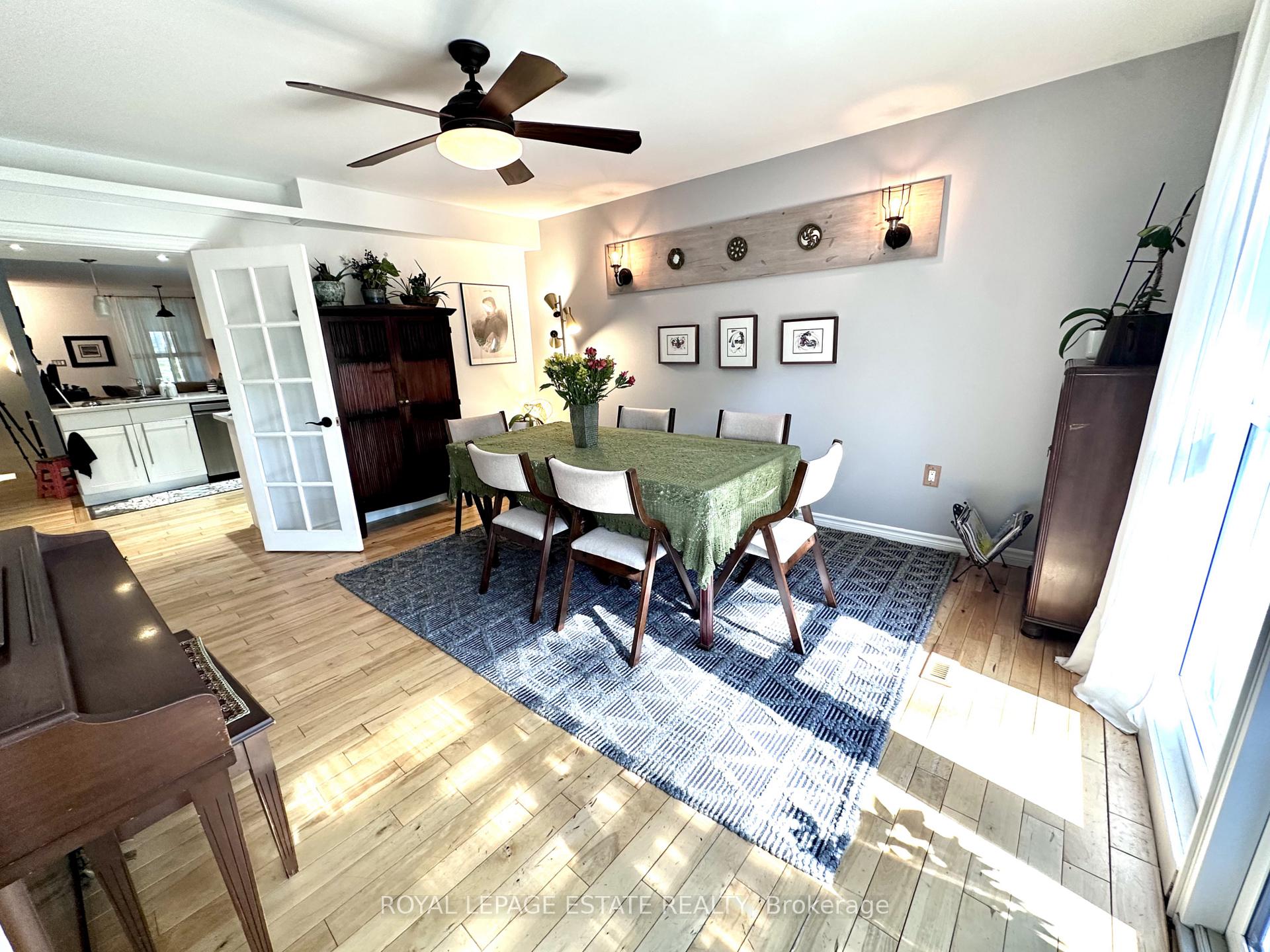 Photo 16 of 158 Waverley Road, Toronto, The Beaches — HOMEH