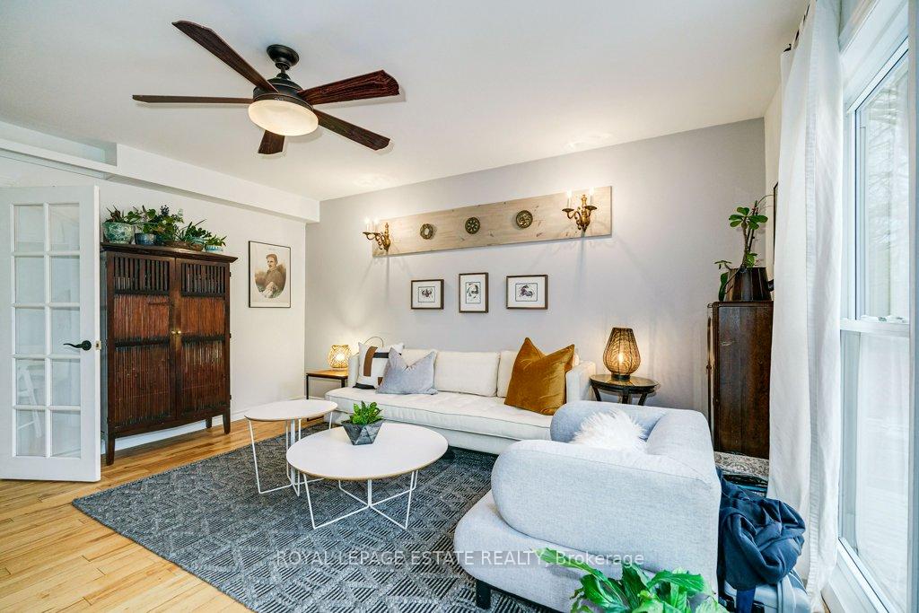 Photo 18 of 158 Waverley Road, Toronto, The Beaches — HOMEH