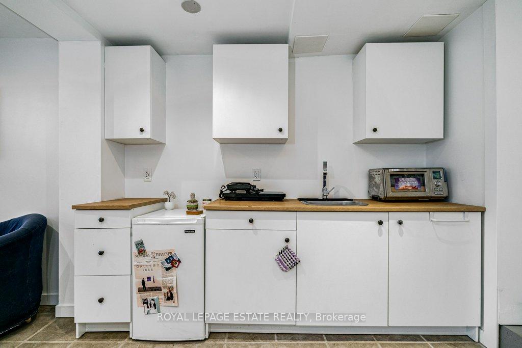 Photo 37 of 158 Waverley Road, Toronto, The Beaches — HOMEH