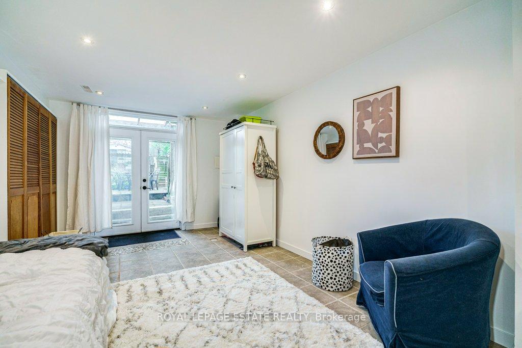 Photo 39 of 158 Waverley Road, Toronto, The Beaches — HOMEH