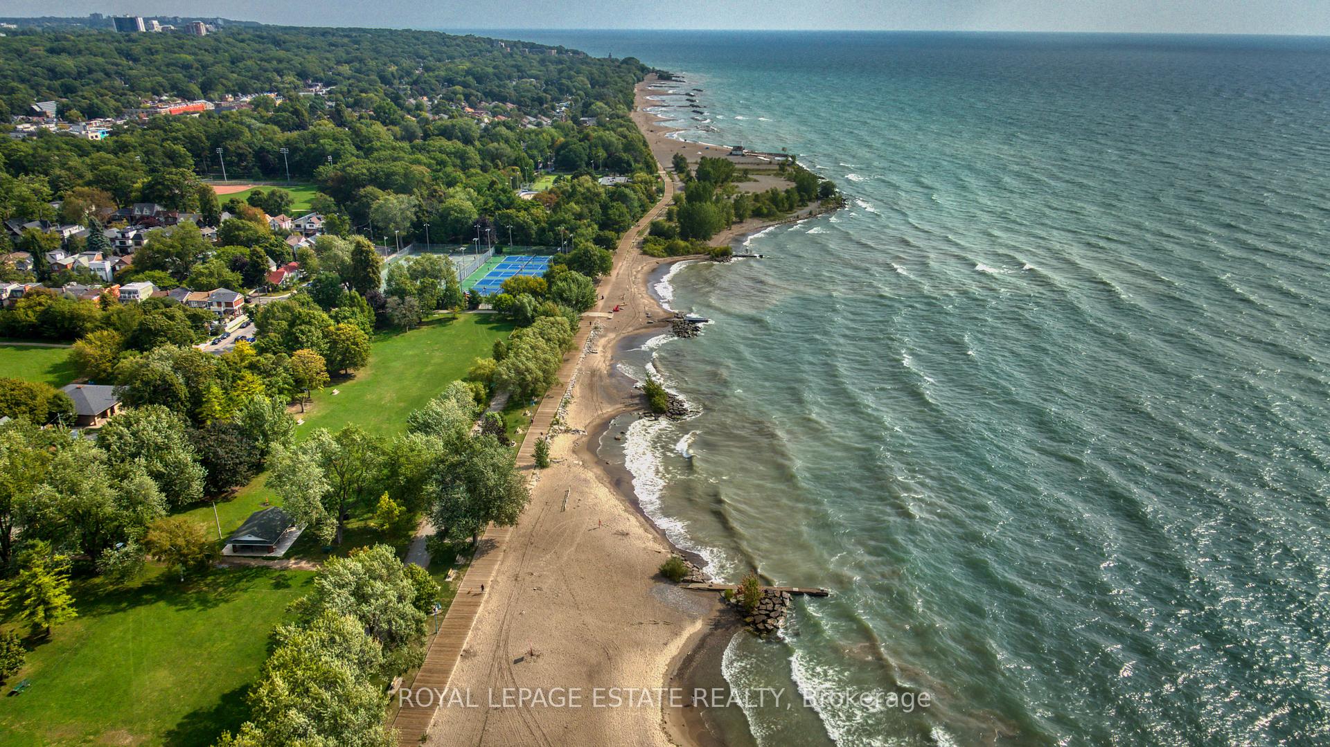 Photo 45 of 158 Waverley Road, Toronto, The Beaches — HOMEH