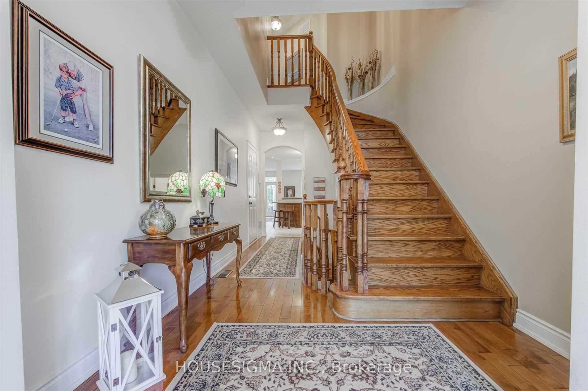 Photo 4 of 244 Tawny Crescent, Oakville, Bronte — HOMEH