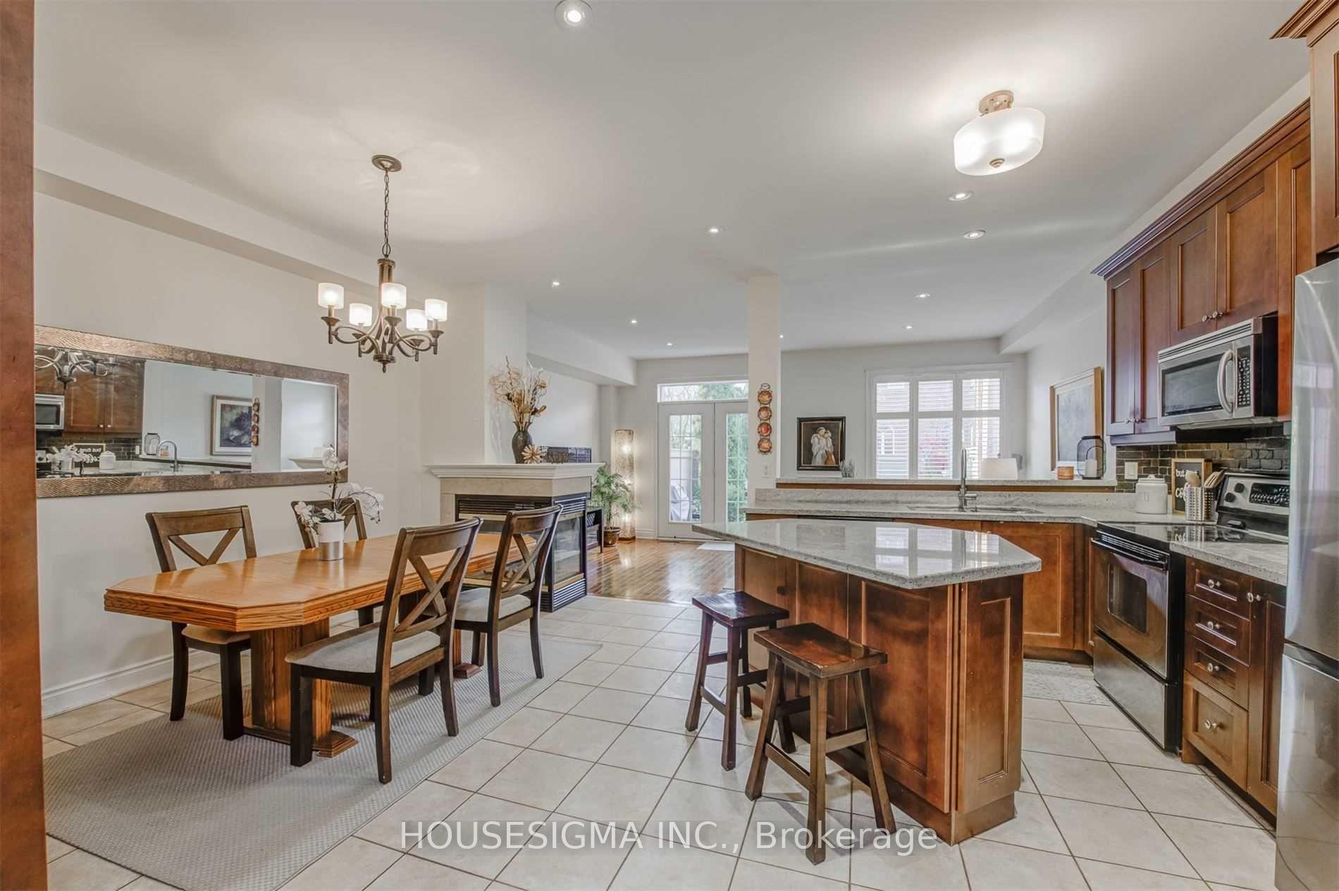 Photo 6 of 244 Tawny Crescent, Oakville, Bronte — HOMEH