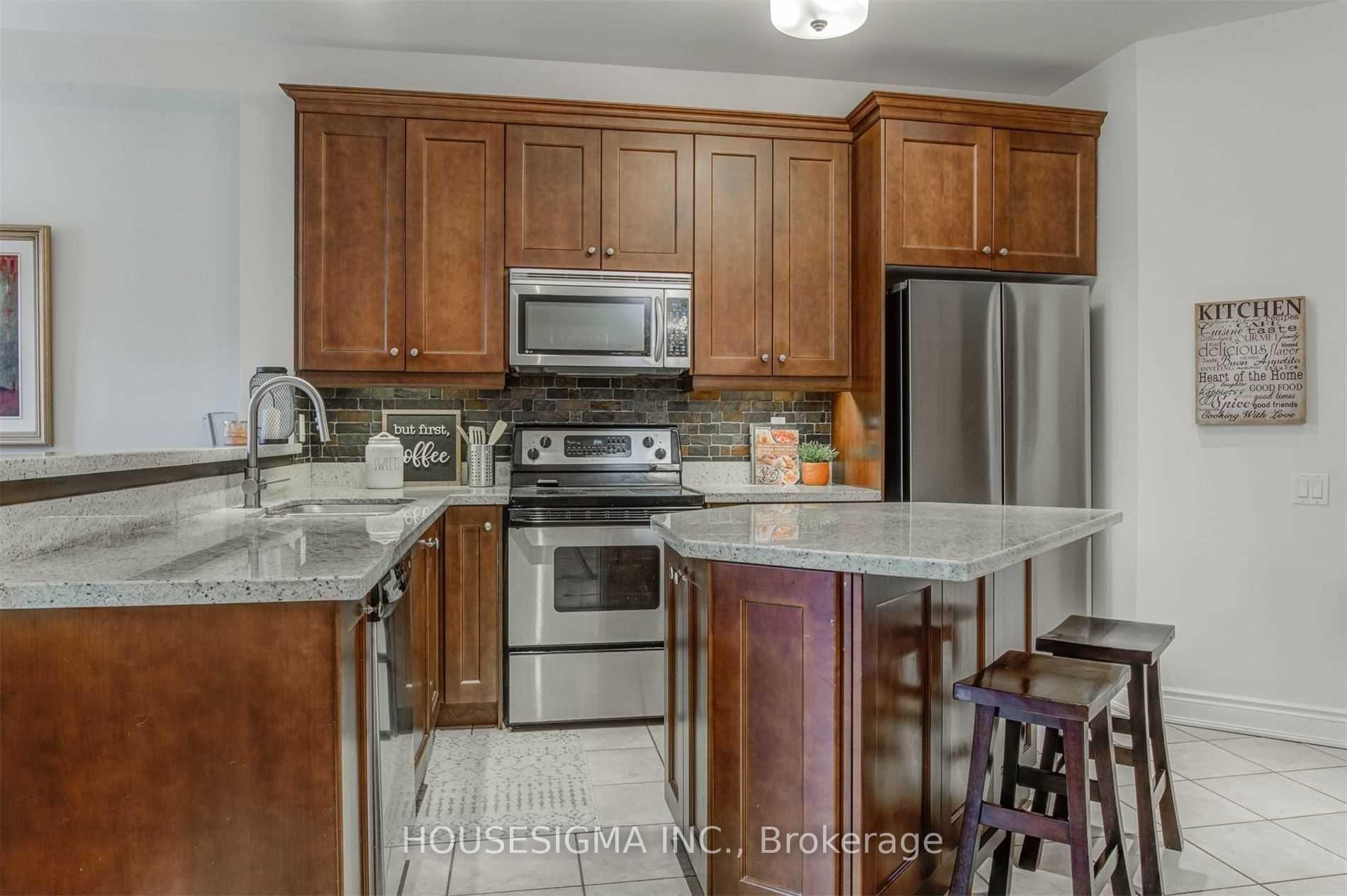 Photo 7 of 244 Tawny Crescent, Oakville, Bronte — HOMEH