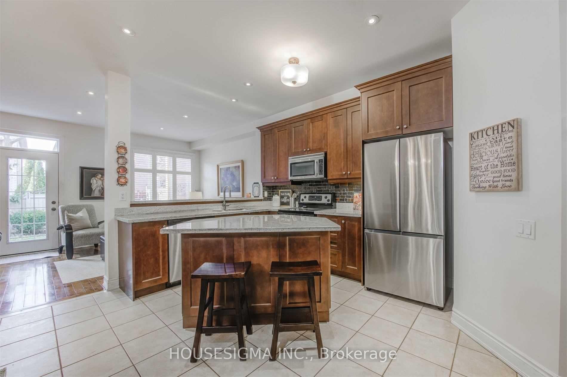 Photo 8 of 244 Tawny Crescent, Oakville, Bronte — HOMEH