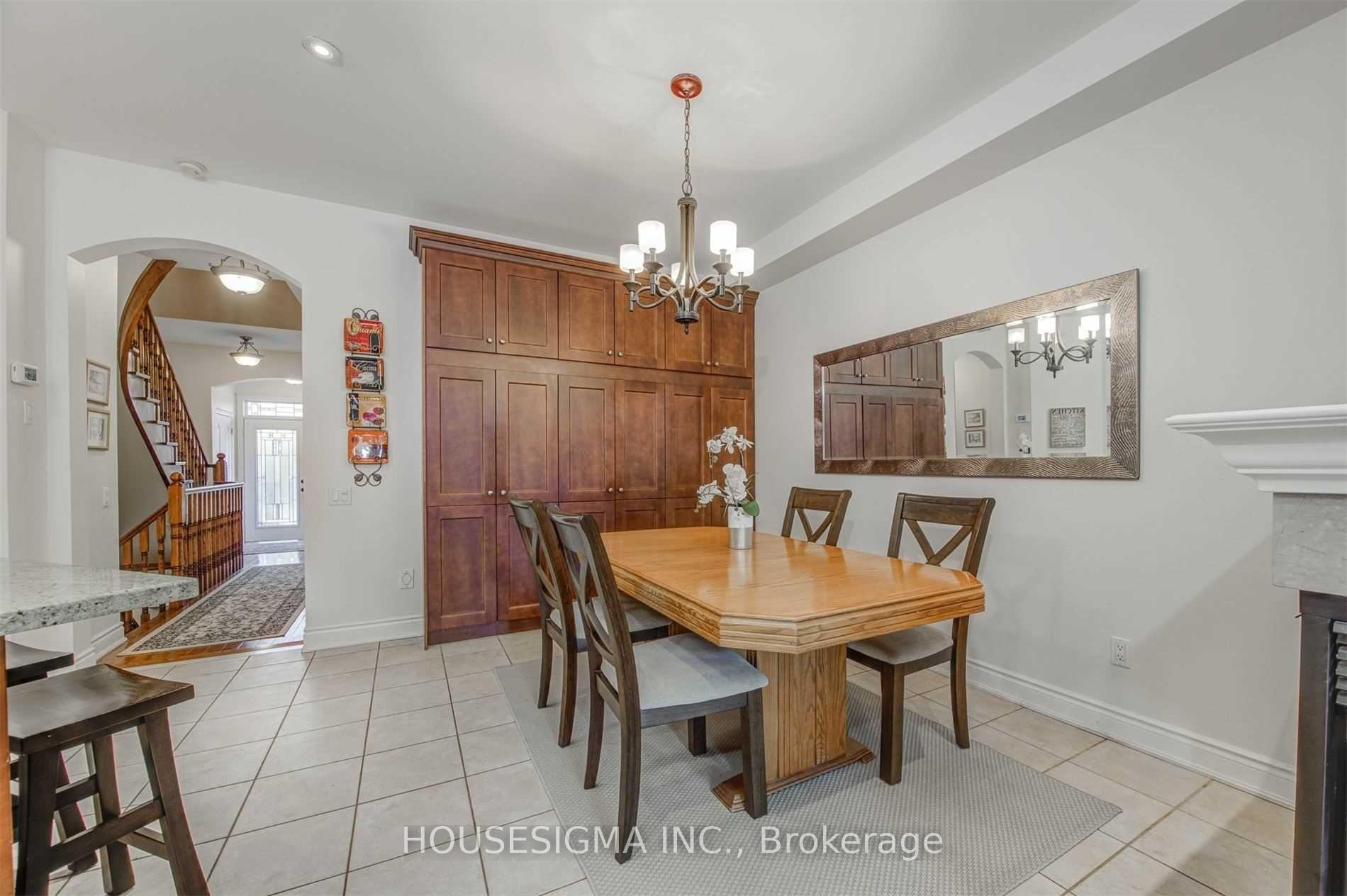 Photo 11 of 244 Tawny Crescent, Oakville, Bronte — HOMEH