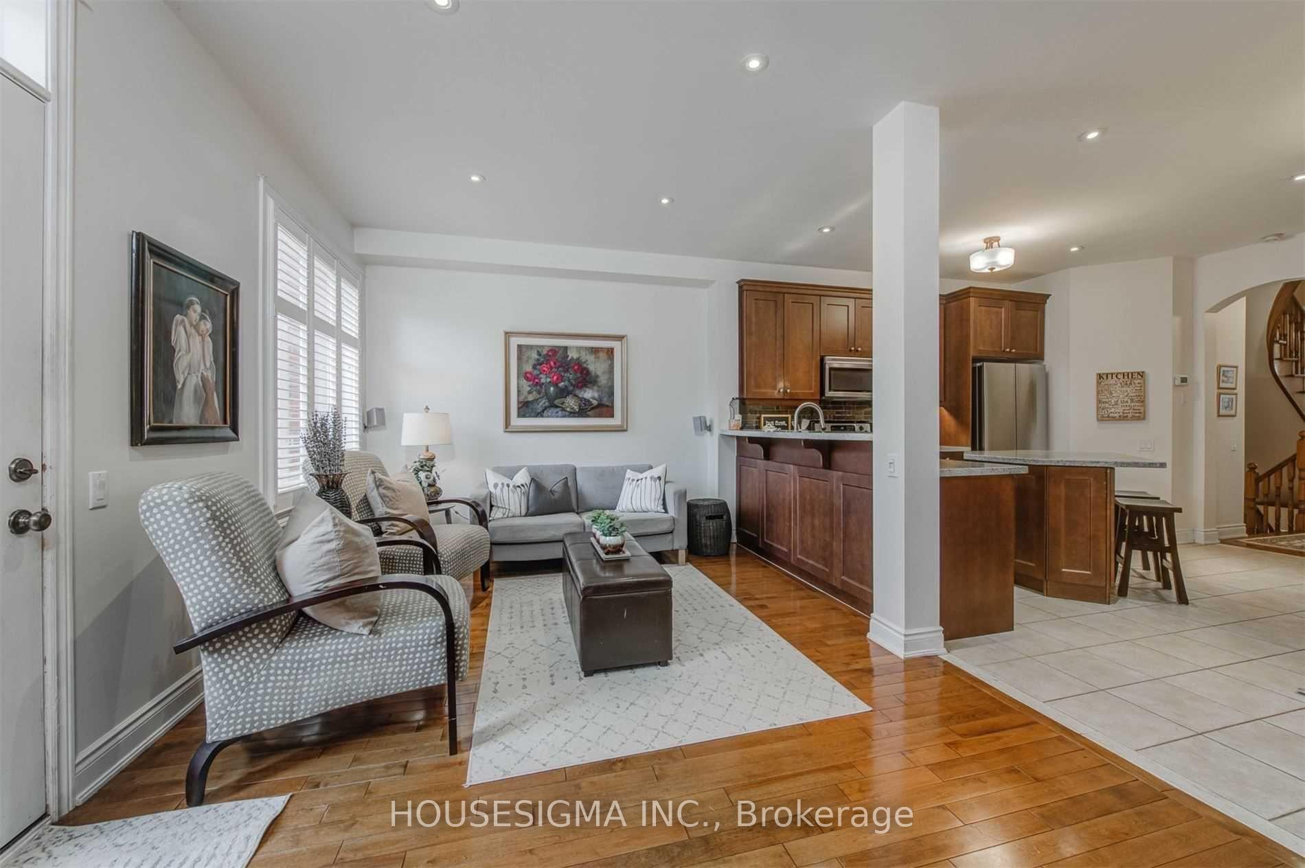 Photo 13 of 244 Tawny Crescent, Oakville, Bronte — HOMEH