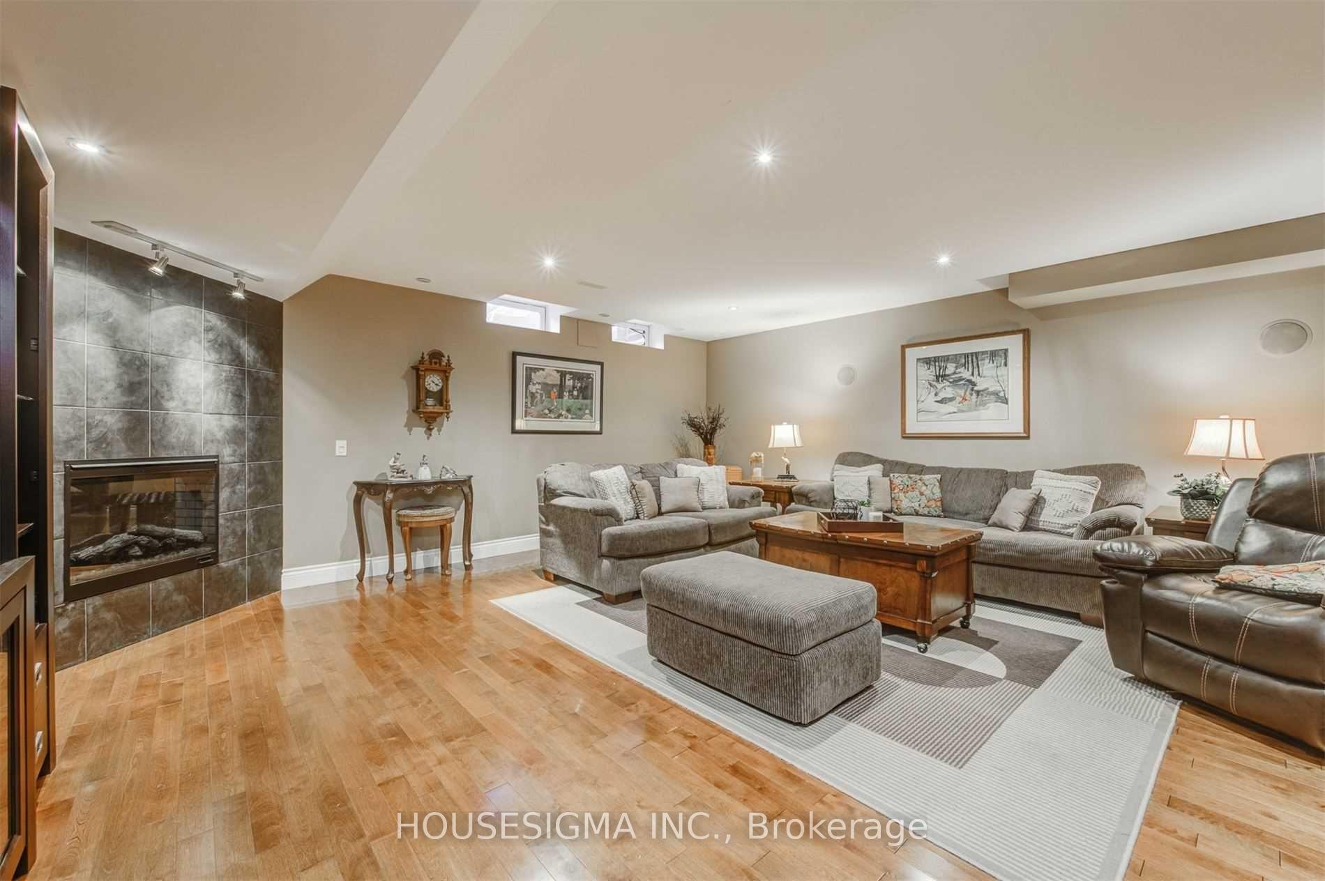 Photo 24 of 244 Tawny Crescent, Oakville, Bronte — HOMEH