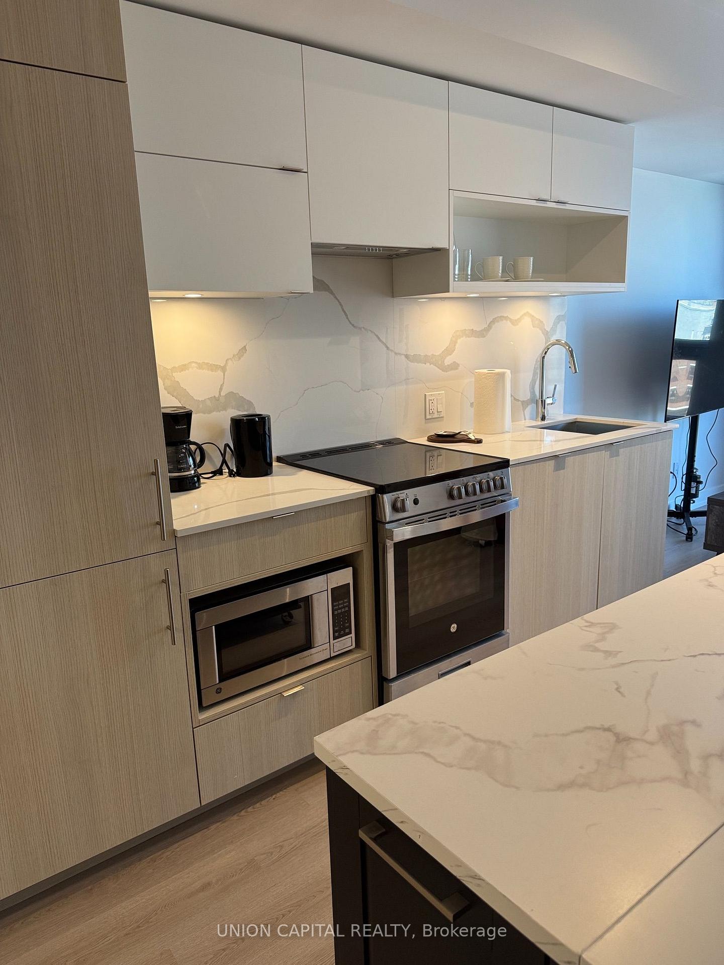 Photo 8 of Unit 1117, 100 Queen Street E, Toronto, Church-Yonge Corridor — HOMEH