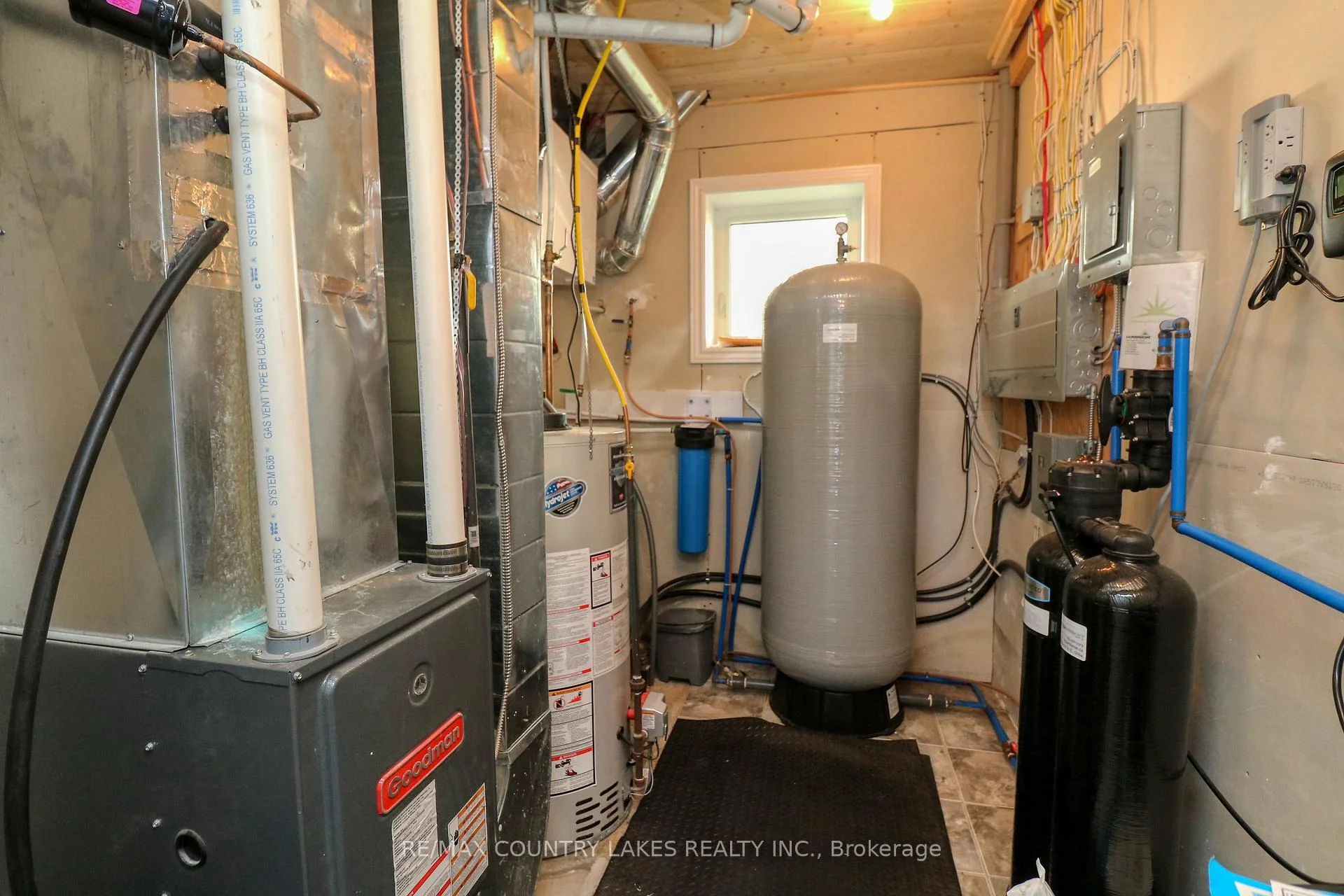 Photo 28 of 87 Paradise Road, Kawartha Lakes, Carden — HOMEH