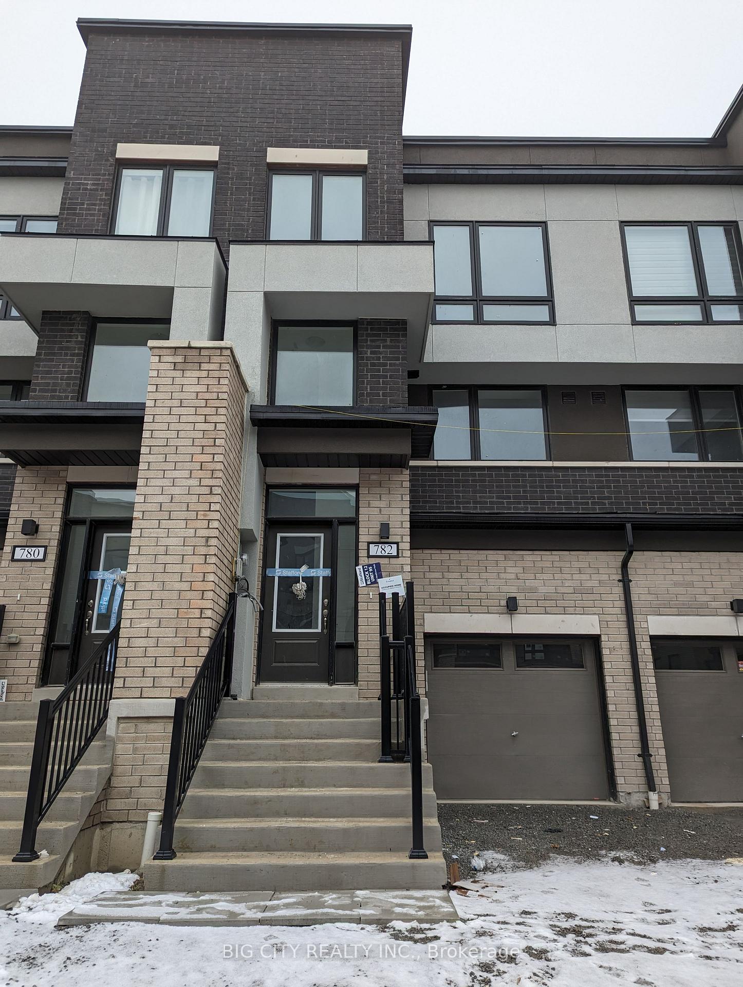 Photo 21 of Unit 95, 782 Heathrow Path, Oshawa, Samac — HOMEH