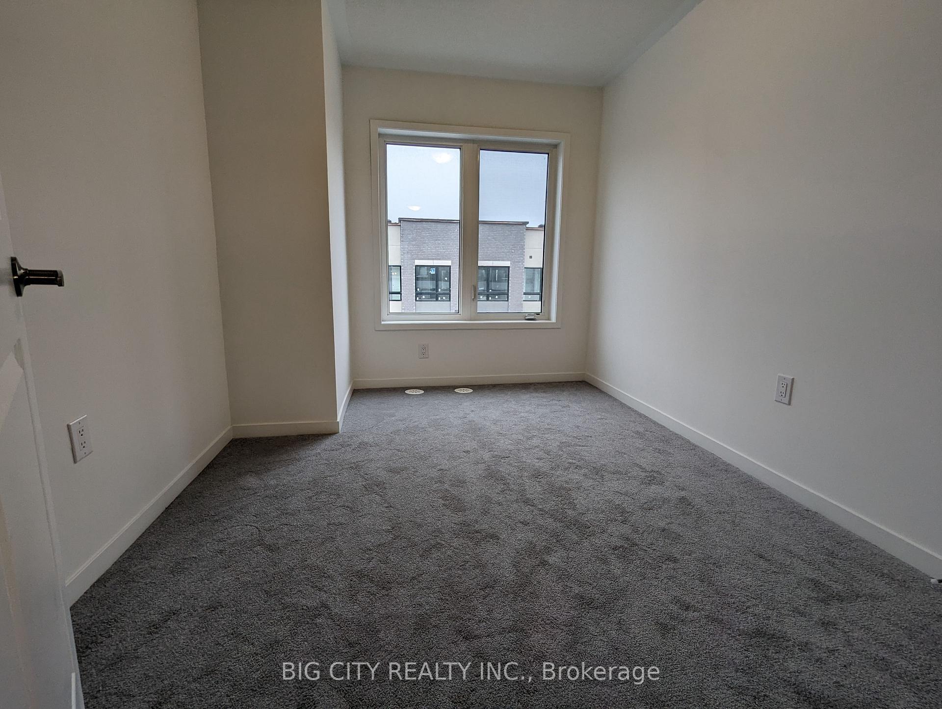 Photo 3 of Unit 95, 782 Heathrow Path, Oshawa, Samac — HOMEH