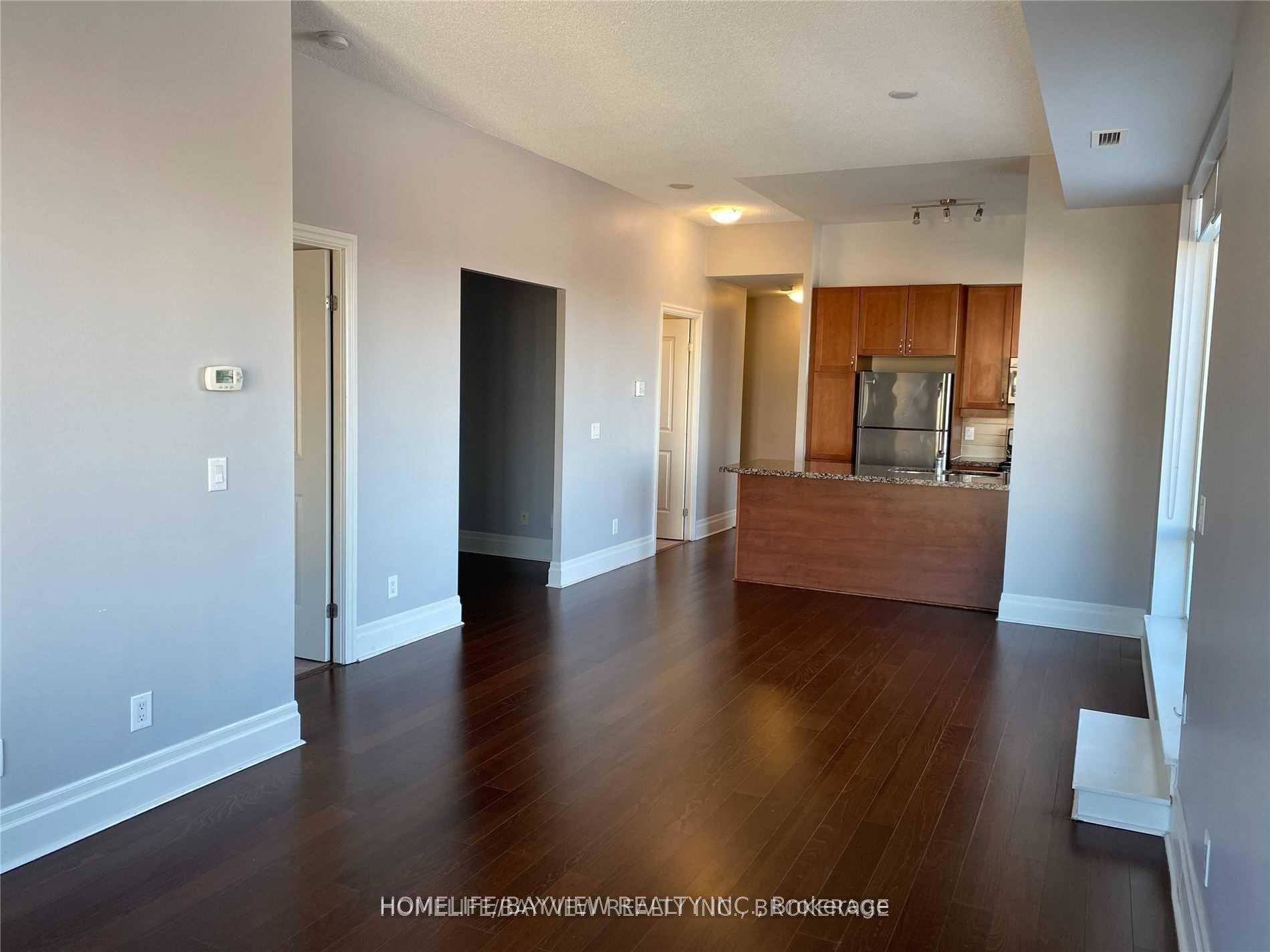 Photo 7 of 111 Upper Duke Crescent, Markham, Unionville — HOMEH
