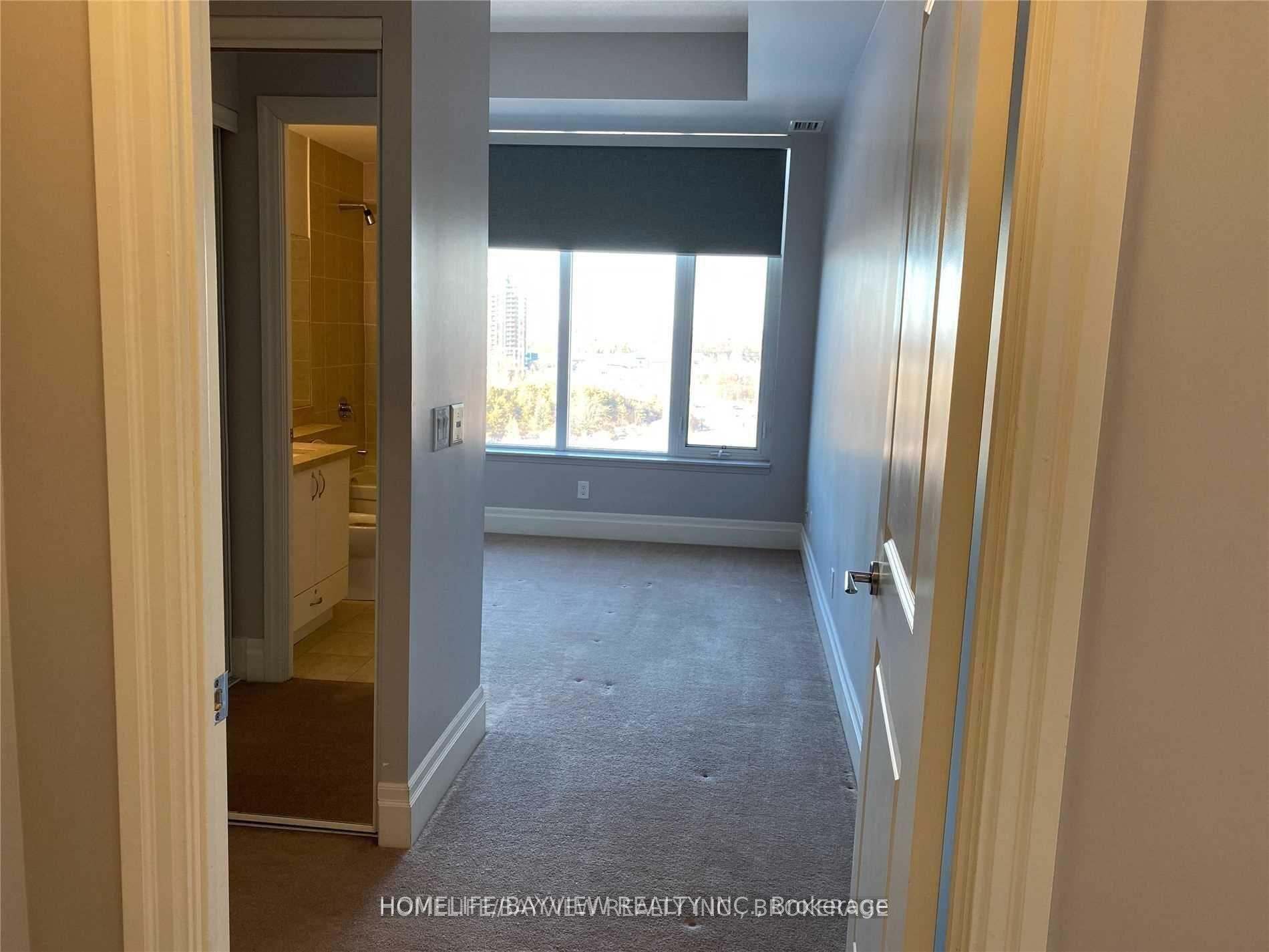 Photo 17 of 111 Upper Duke Crescent, Markham, Unionville — HOMEH