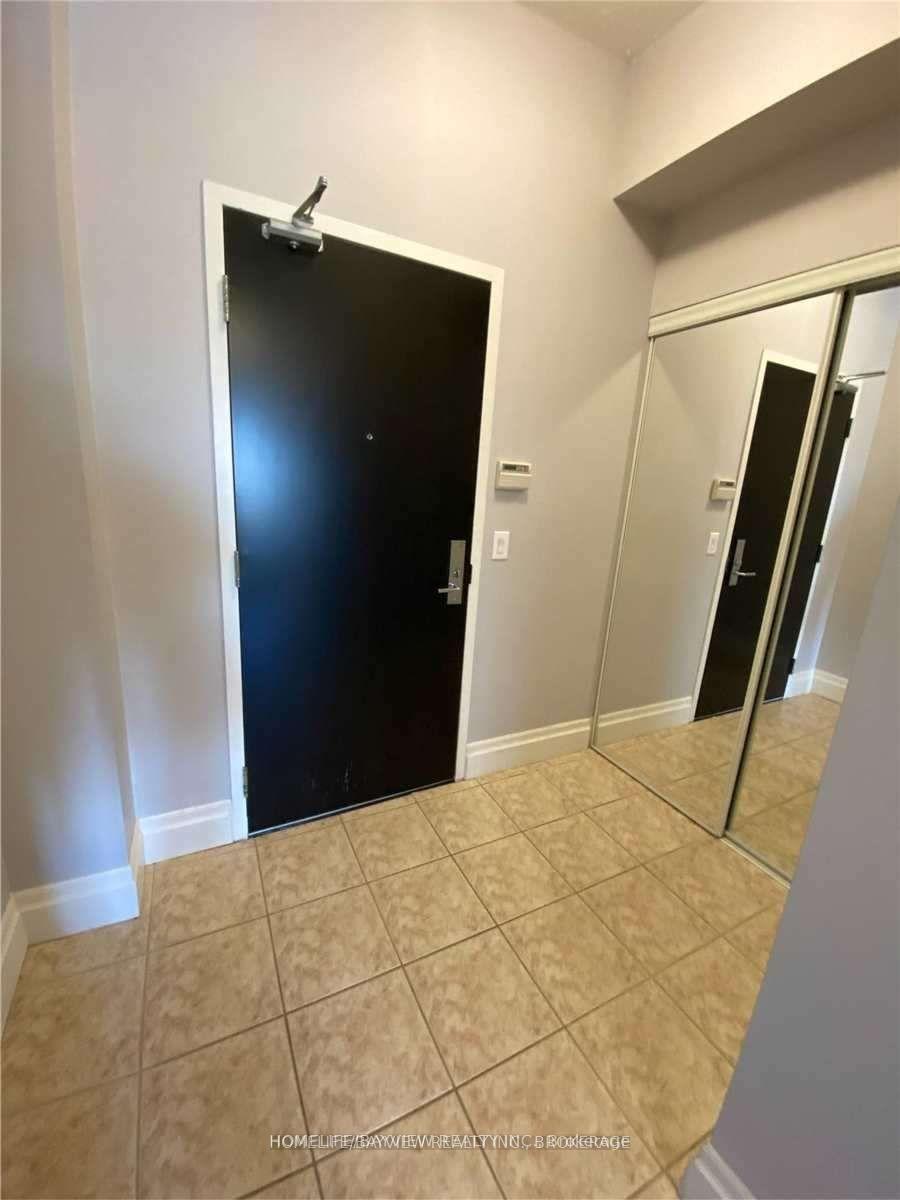 Photo 18 of 111 Upper Duke Crescent, Markham, Unionville — HOMEH