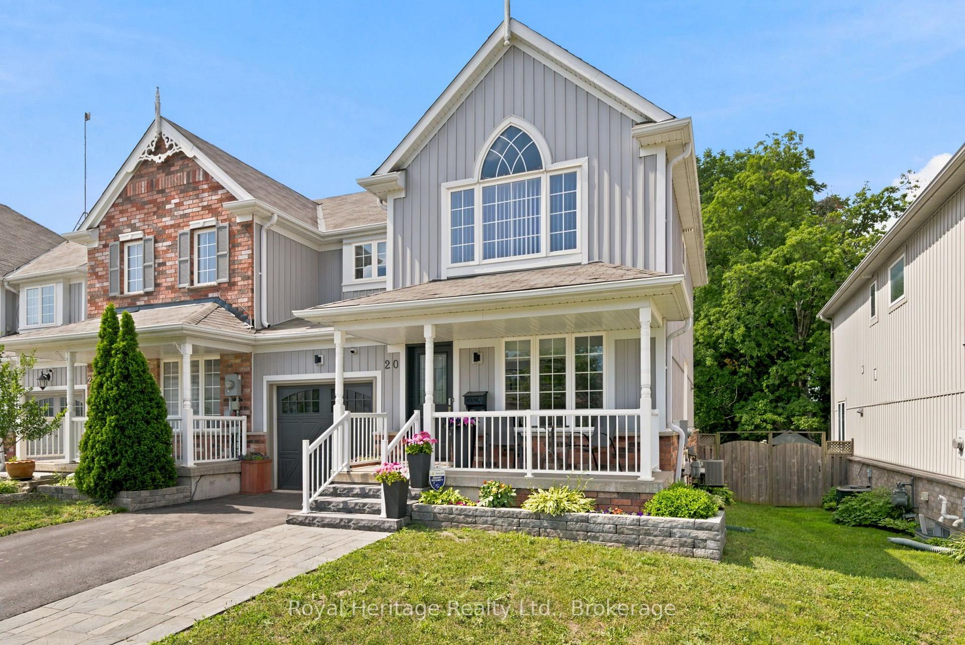Photo 2 of 20 Fallingbrook Crescent, Kawartha Lakes, Lindsay — HOMEH