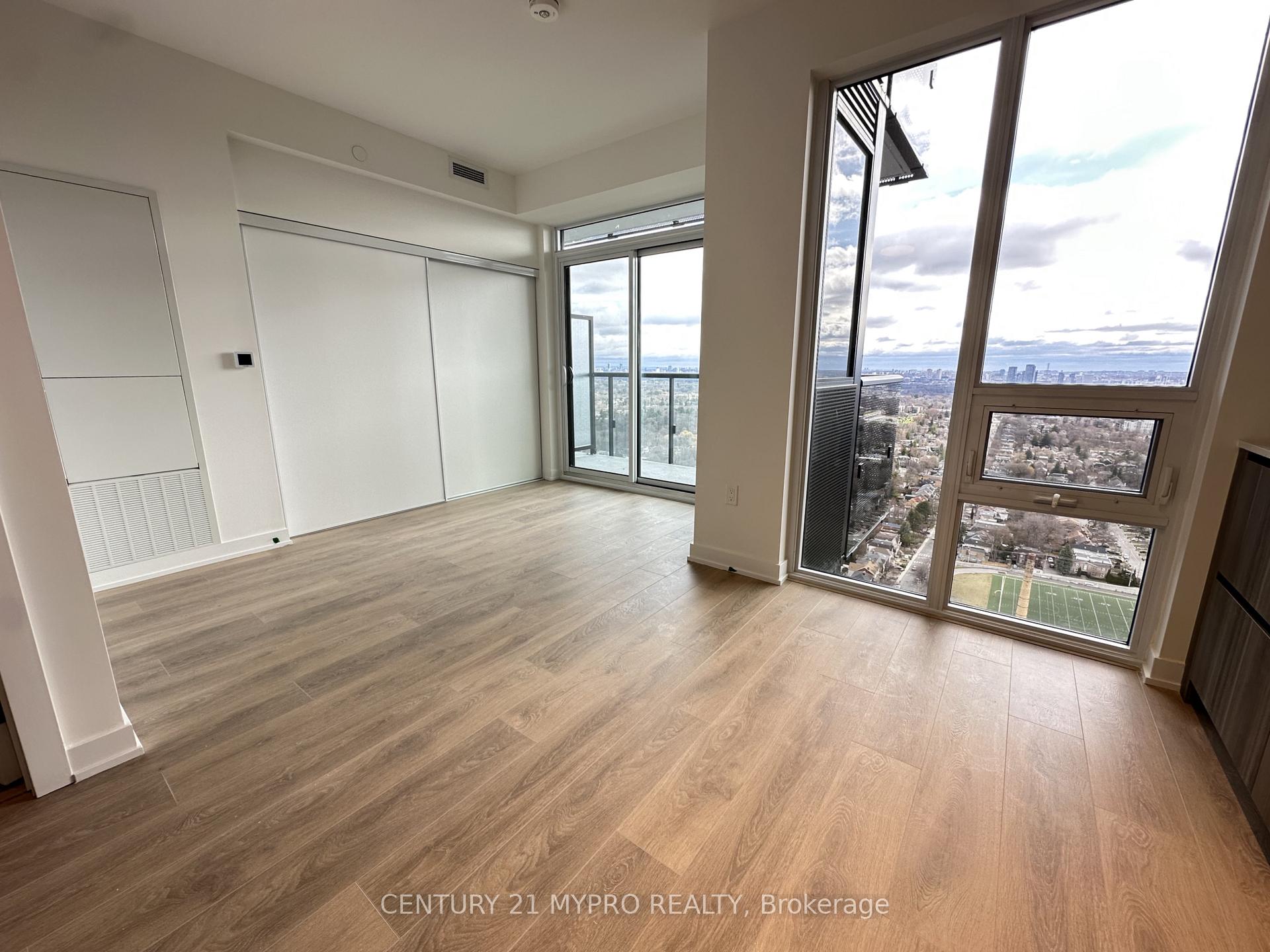 Photo 2 of Unit 3410, 117 Broadway Avenue, Toronto, Mount Pleasant West — HOMEH