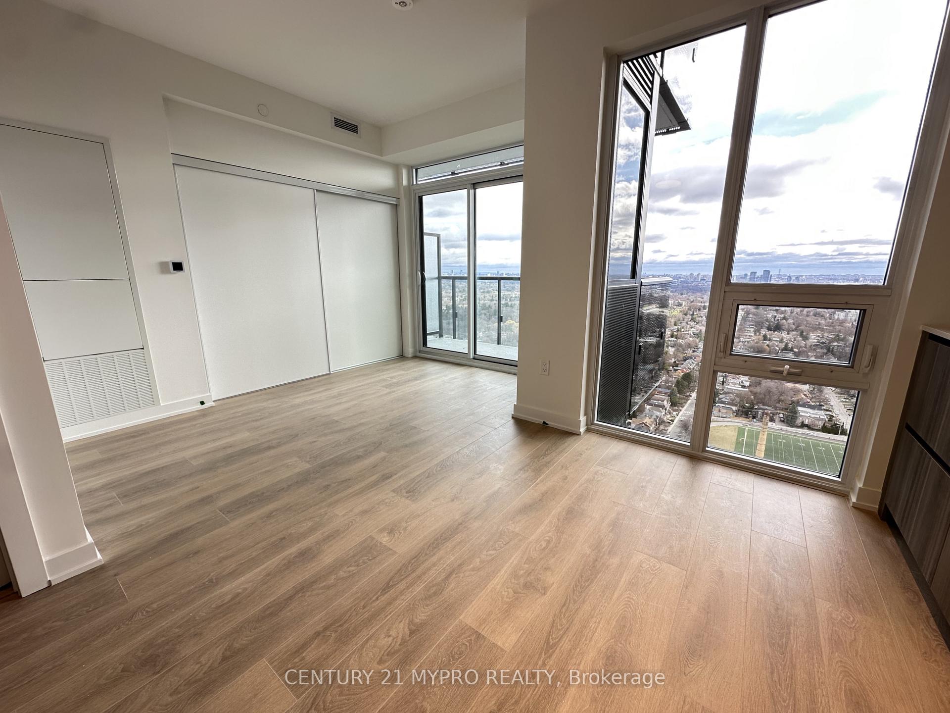 Photo 4 of Unit 3410, 117 Broadway Avenue, Toronto, Mount Pleasant West — HOMEH