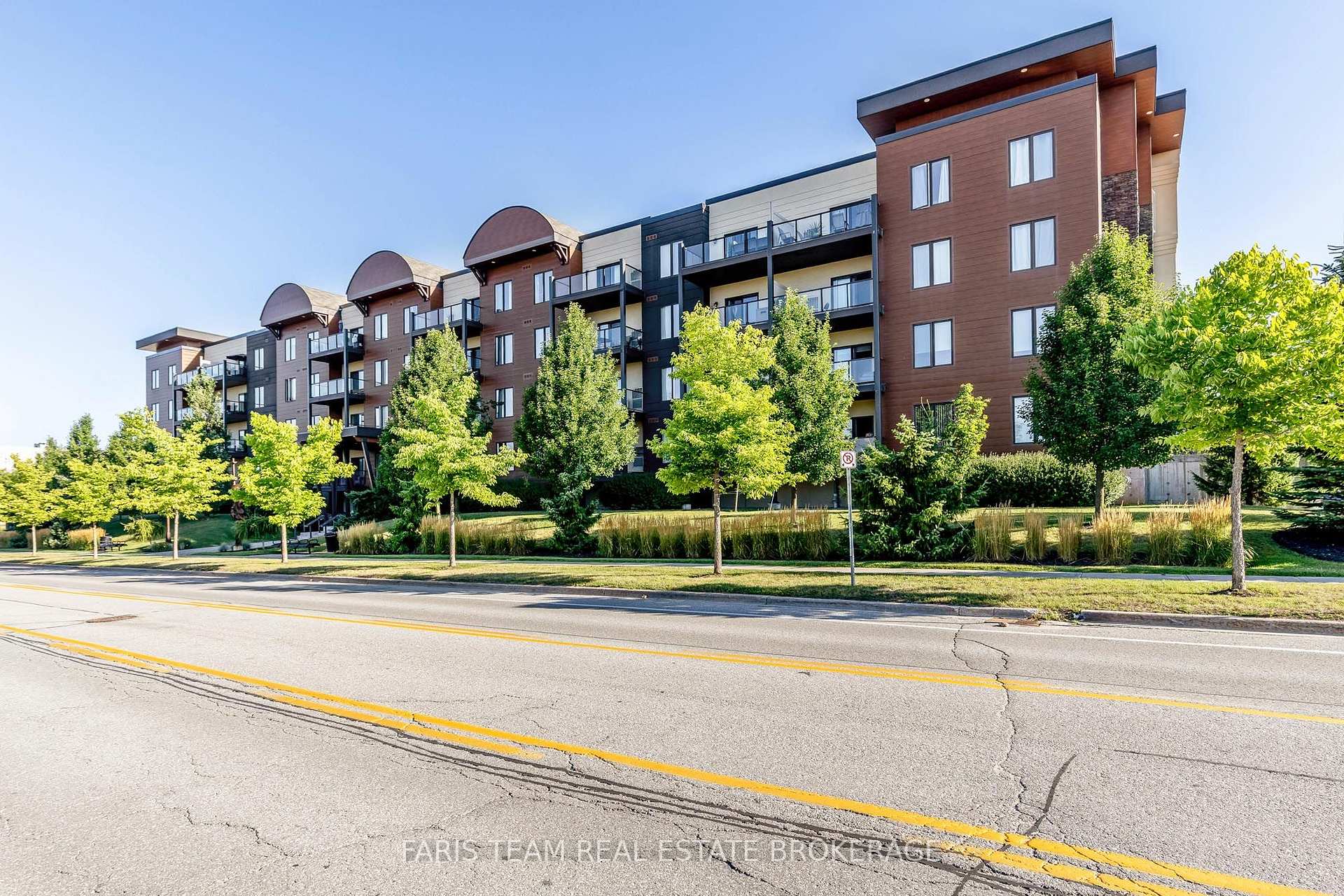 Photo 1 of Unit 211, 100 Dean Avenue, Barrie, Painswick South — HOMEH