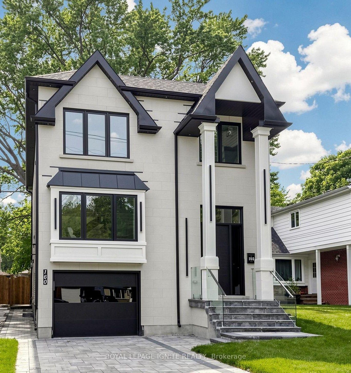 Front of 160 Manse Road N