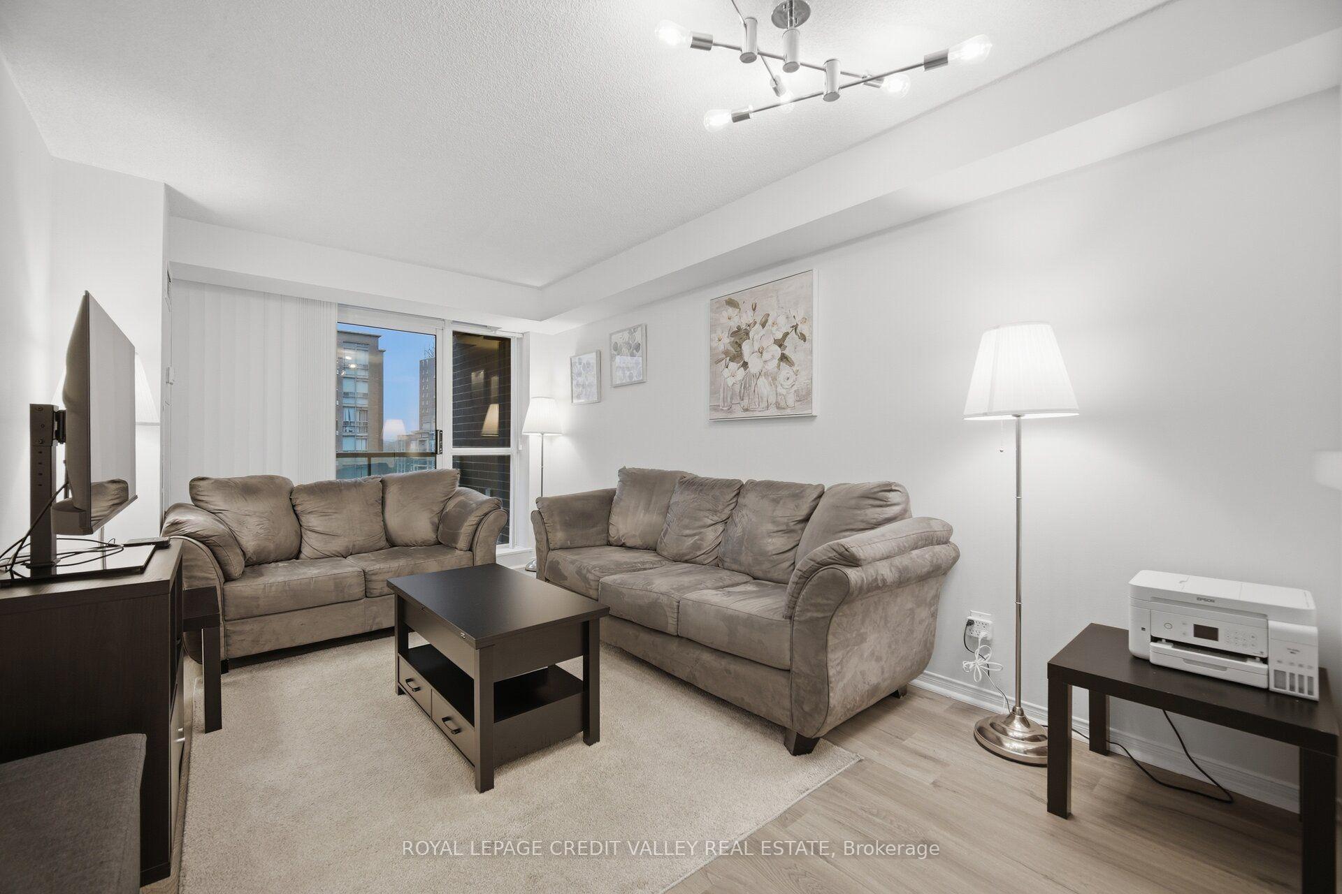 Photo 12 of Unit 902, 9 Michael Power Place, Etobicoke, Islington-City Centre West — HOMEH
