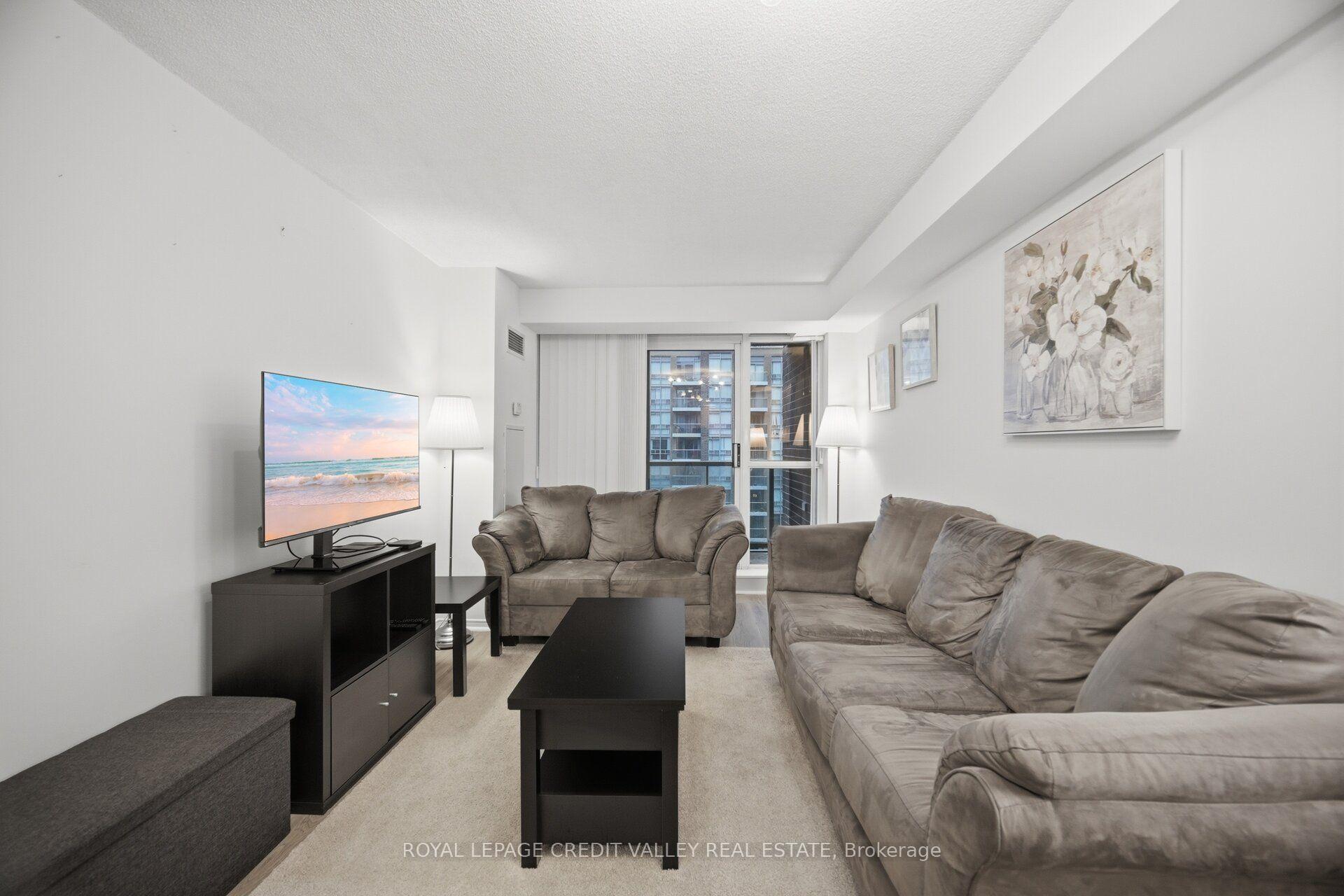 Photo 13 of Unit 902, 9 Michael Power Place, Etobicoke, Islington-City Centre West — HOMEH