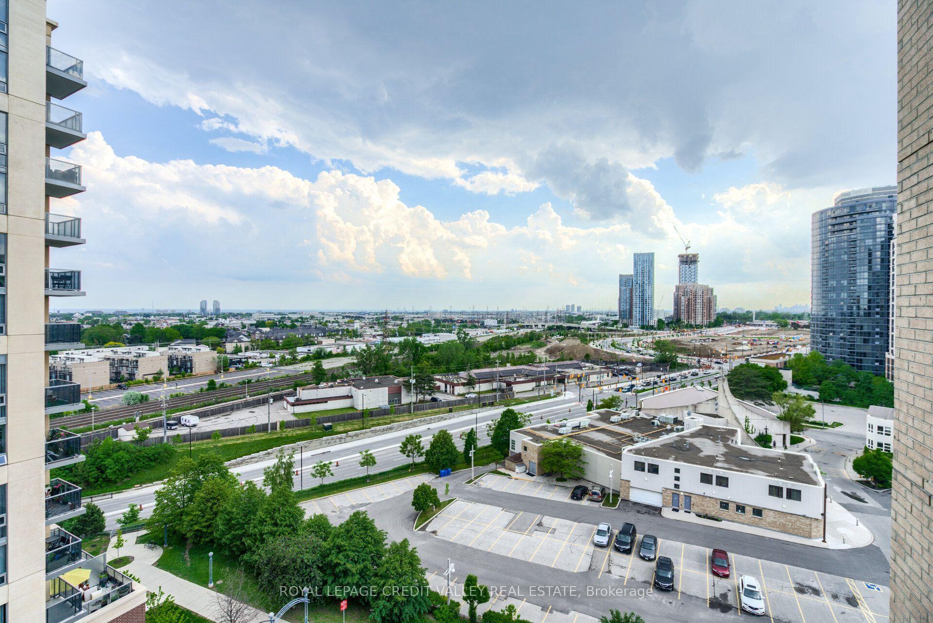 Photo 27 of Unit 902, 9 Michael Power Place, Etobicoke, Islington-City Centre West — HOMEH