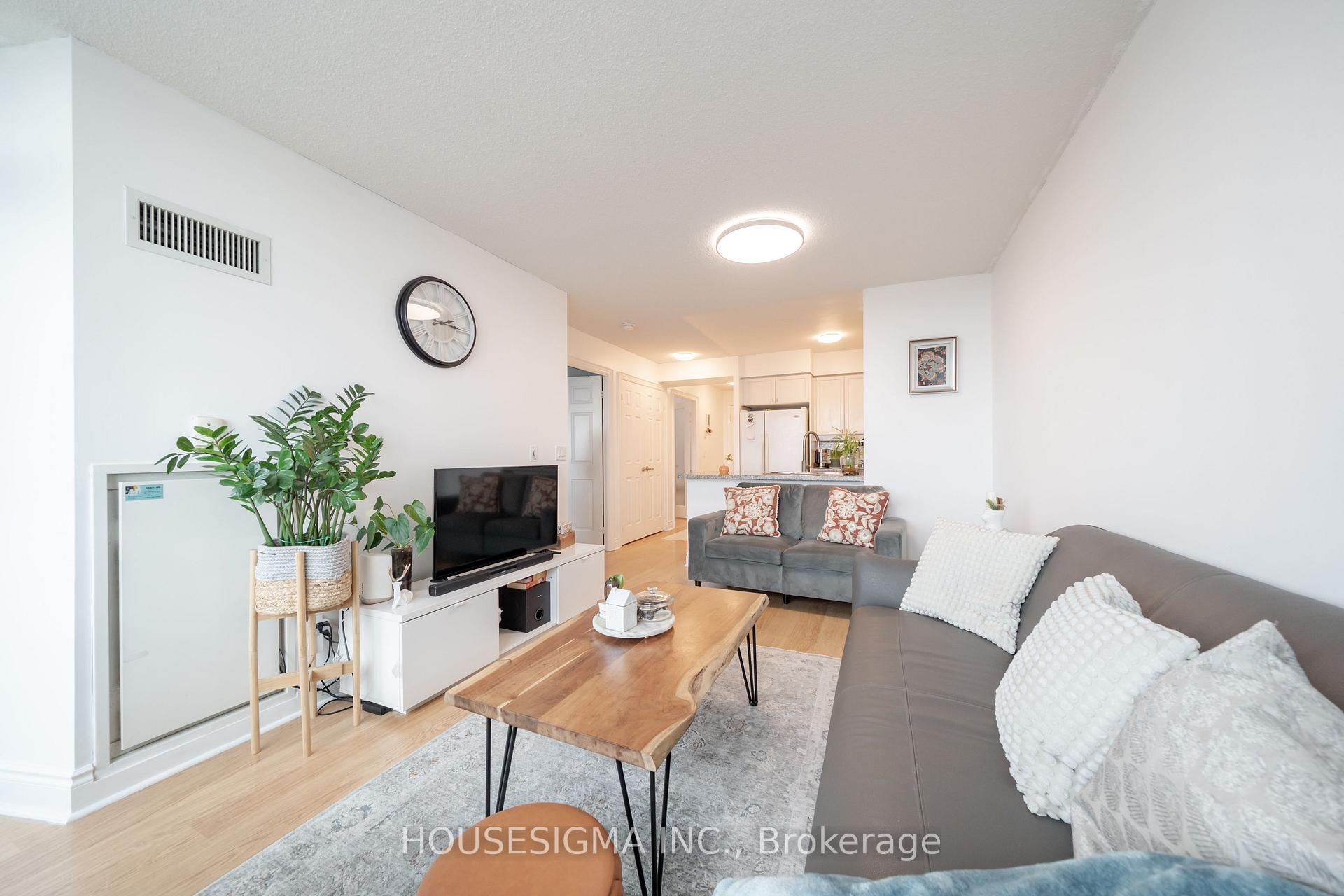 Photo 3 of Unit 2508, 15 Greenview Avenue, North York, Newtonbrook West — HOMEH