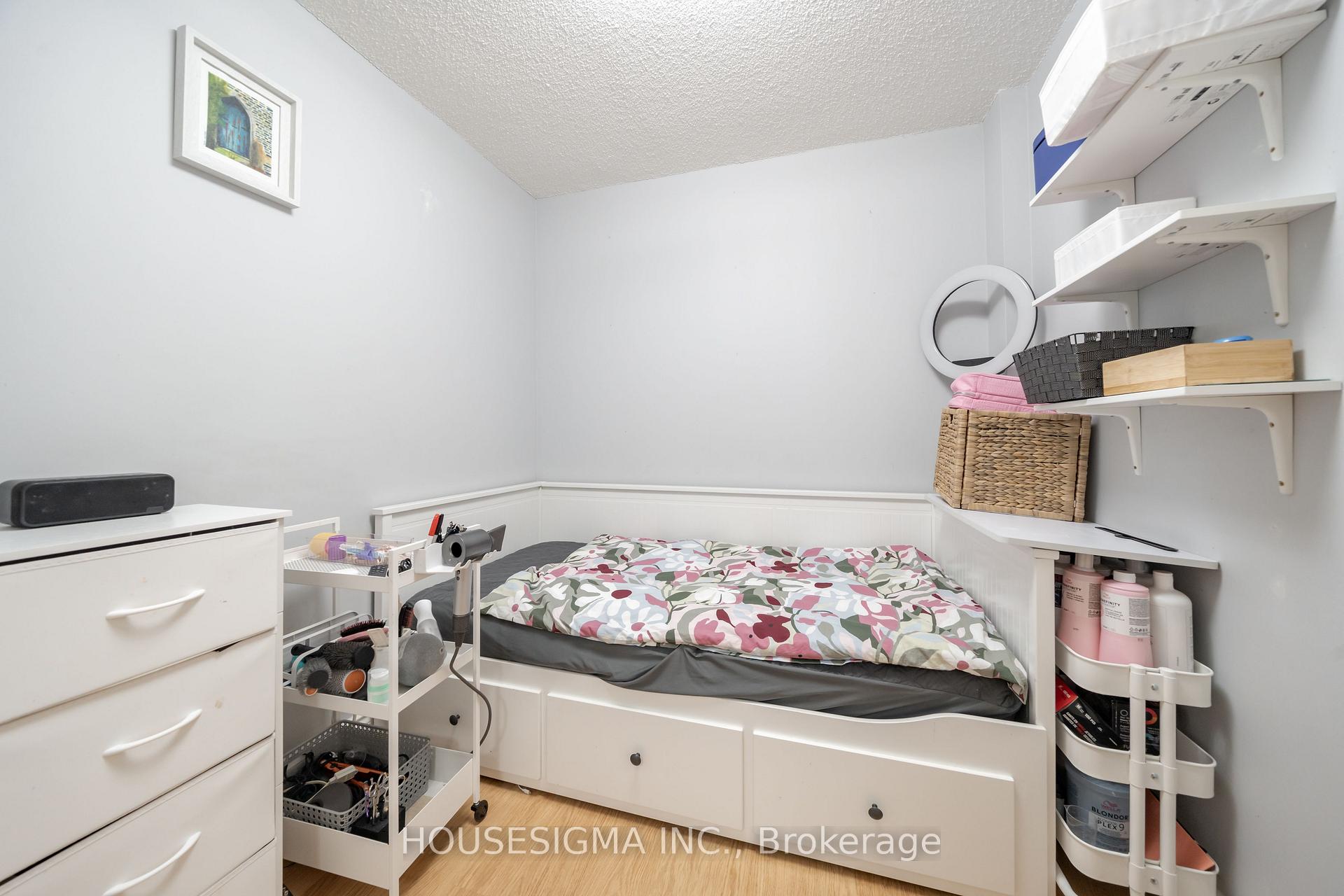 Photo 8 of Unit 2508, 15 Greenview Avenue, North York, Newtonbrook West — HOMEH