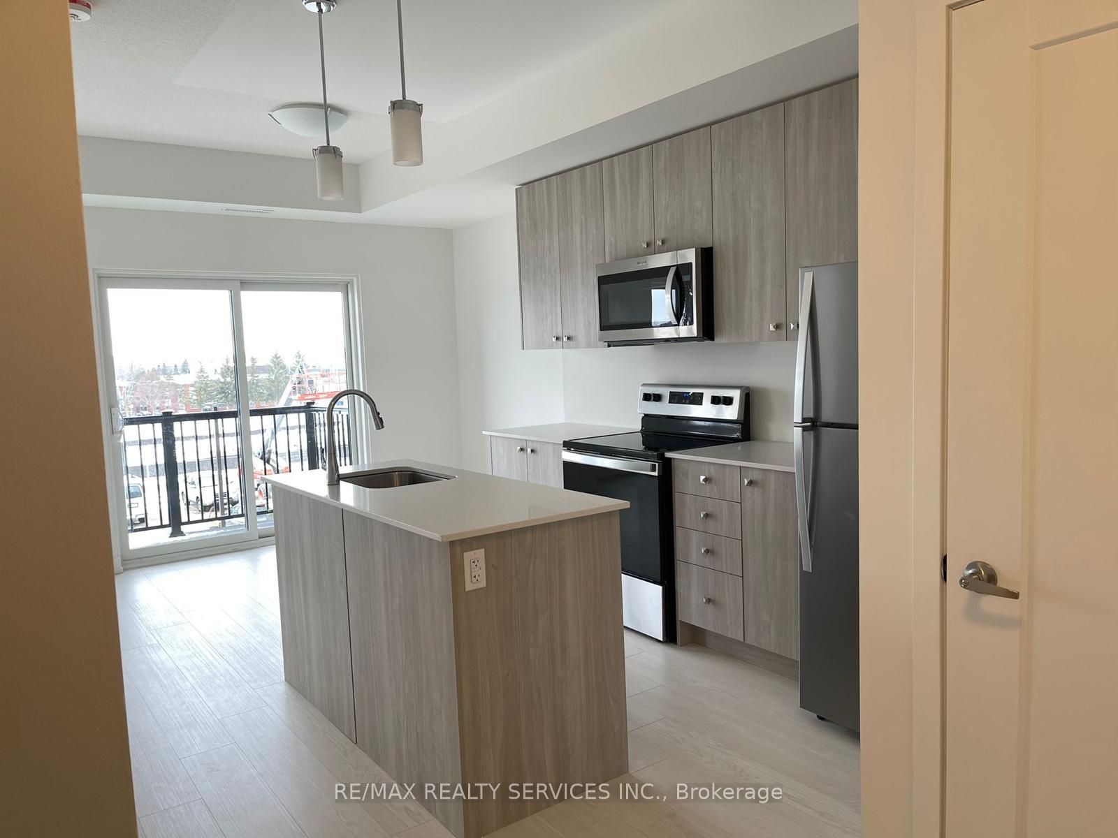 Photo 5 of Unit C11, 10 Palace Street, Kitchener, Laurentian Hills — HOMEH