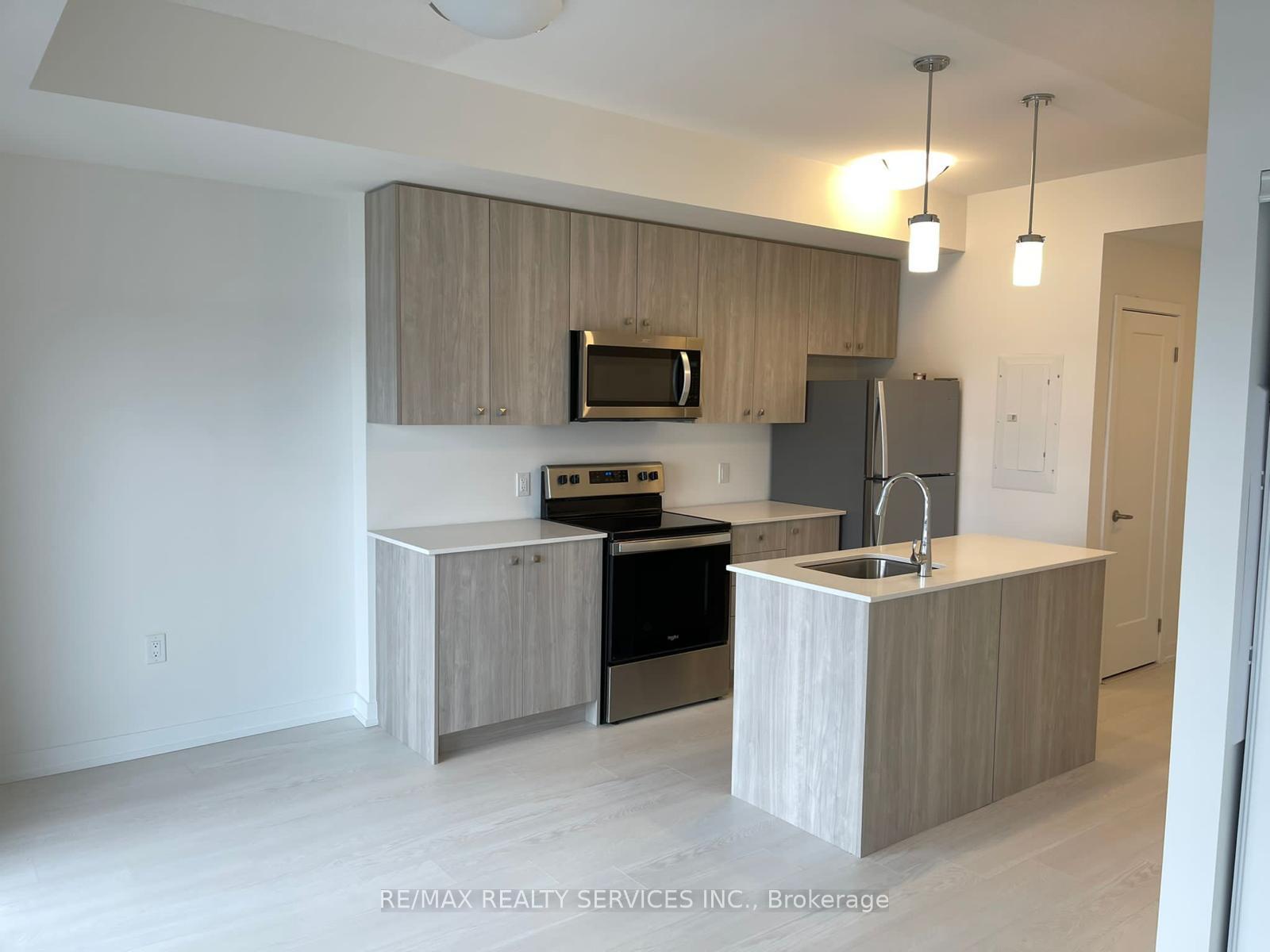 Photo 6 of Unit C11, 10 Palace Street, Kitchener, Laurentian Hills — HOMEH