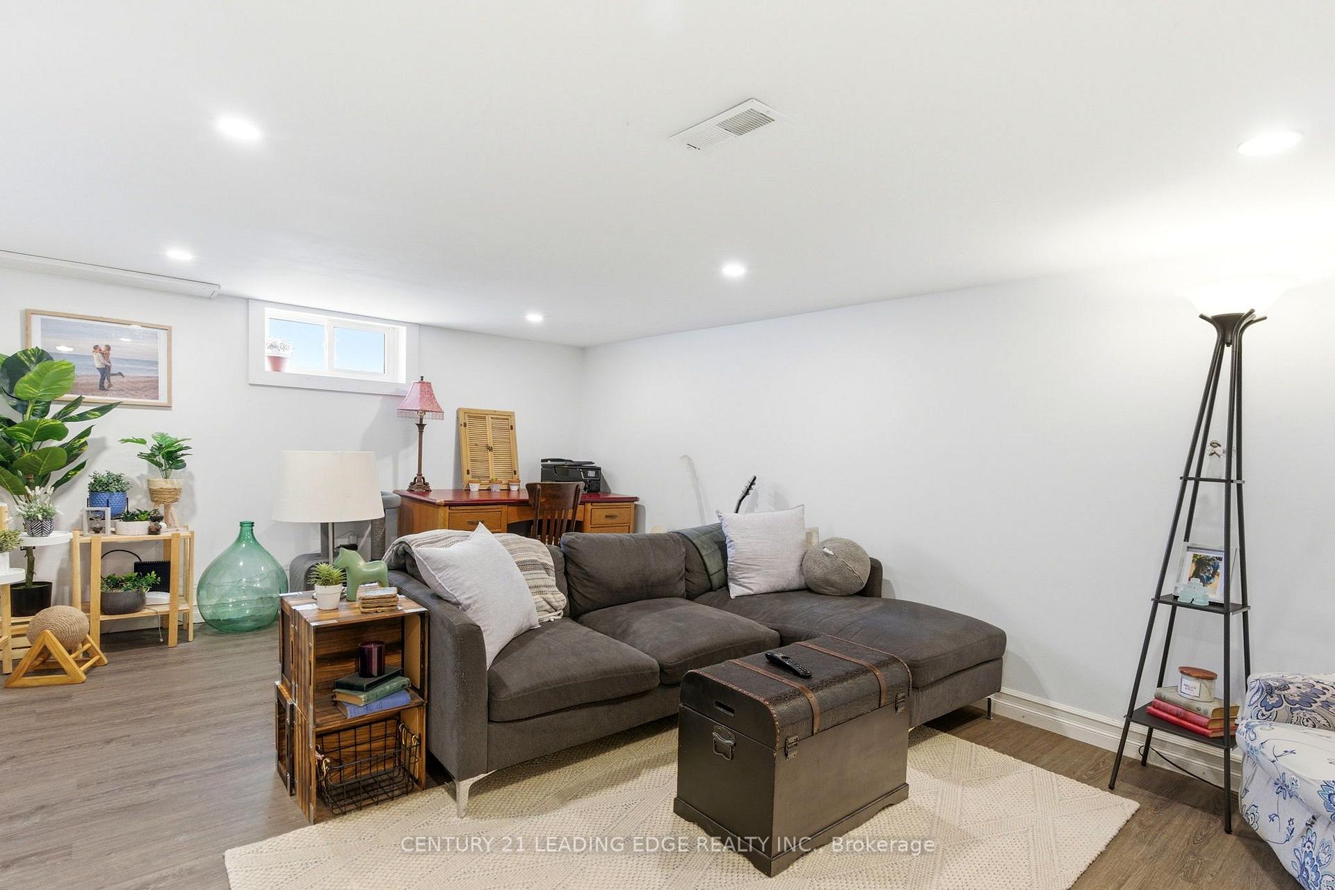 Photo 34 of 160 Widder Street, Goderich, Goderich (Town) — HOMEH