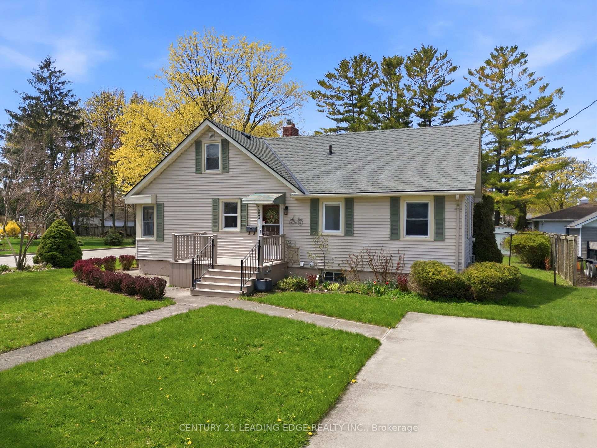 Photo 49 of 160 Widder Street, Goderich, Goderich (Town) — HOMEH