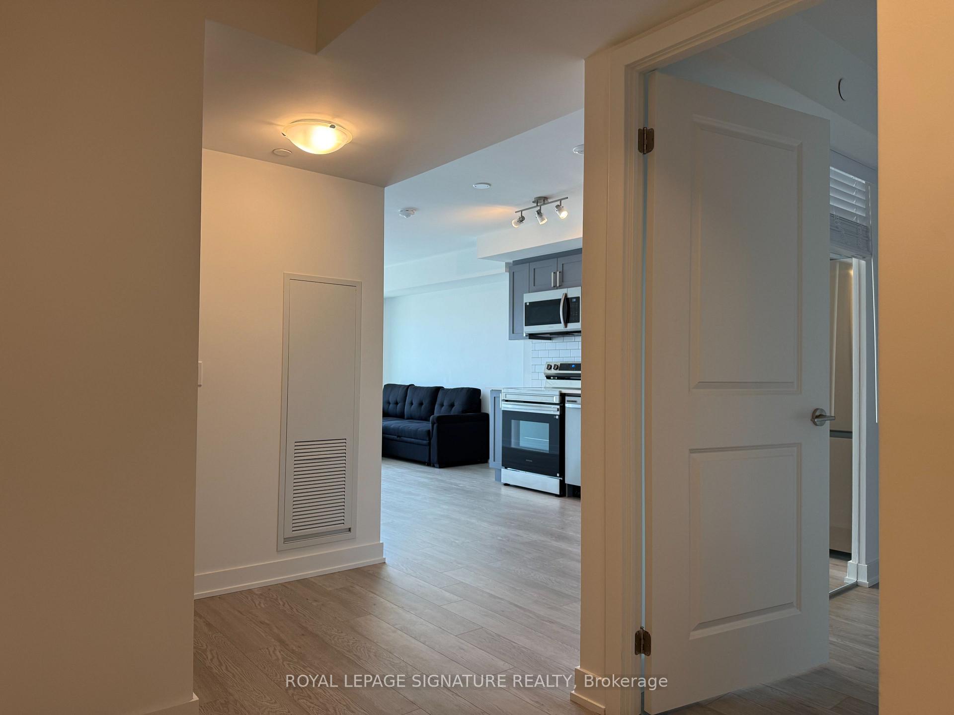 Photo 3 of Unit 1906, 1010 Sandy Beach Road, Pickering, Bay Ridges — HOMEH