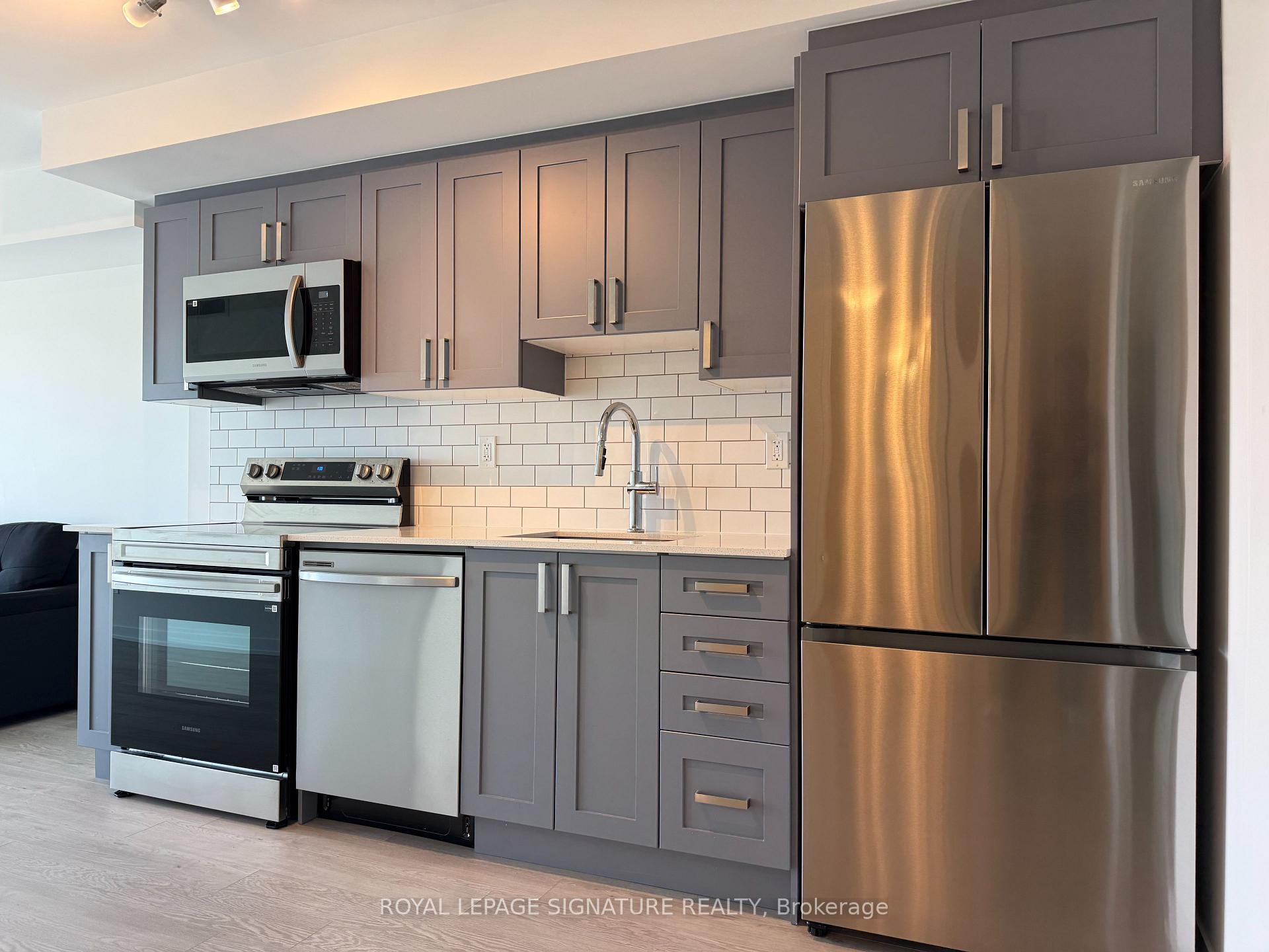 Photo 5 of Unit 1906, 1010 Sandy Beach Road, Pickering, Bay Ridges — HOMEH