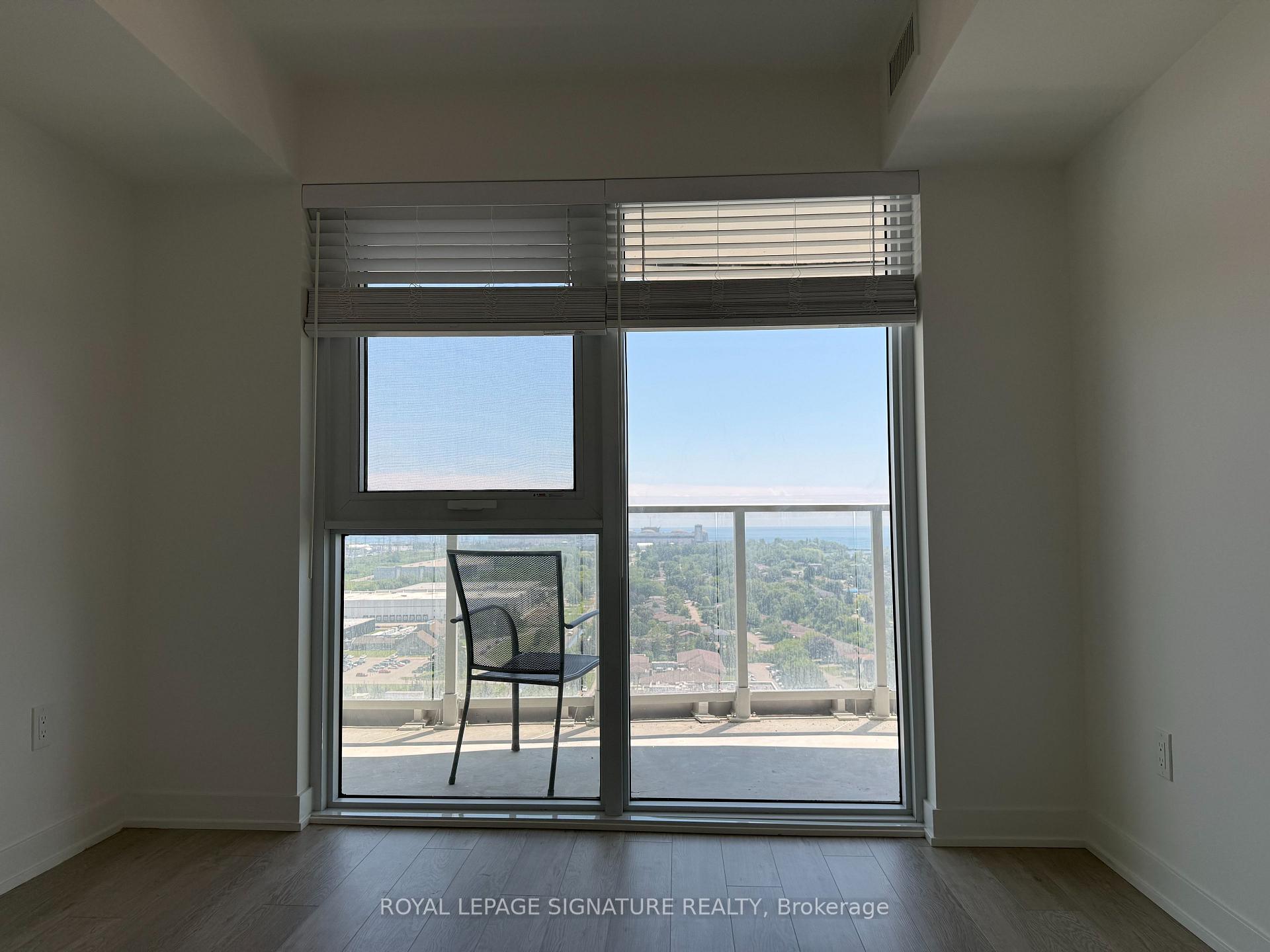 Photo 8 of Unit 1906, 1010 Sandy Beach Road, Pickering, Bay Ridges — HOMEH