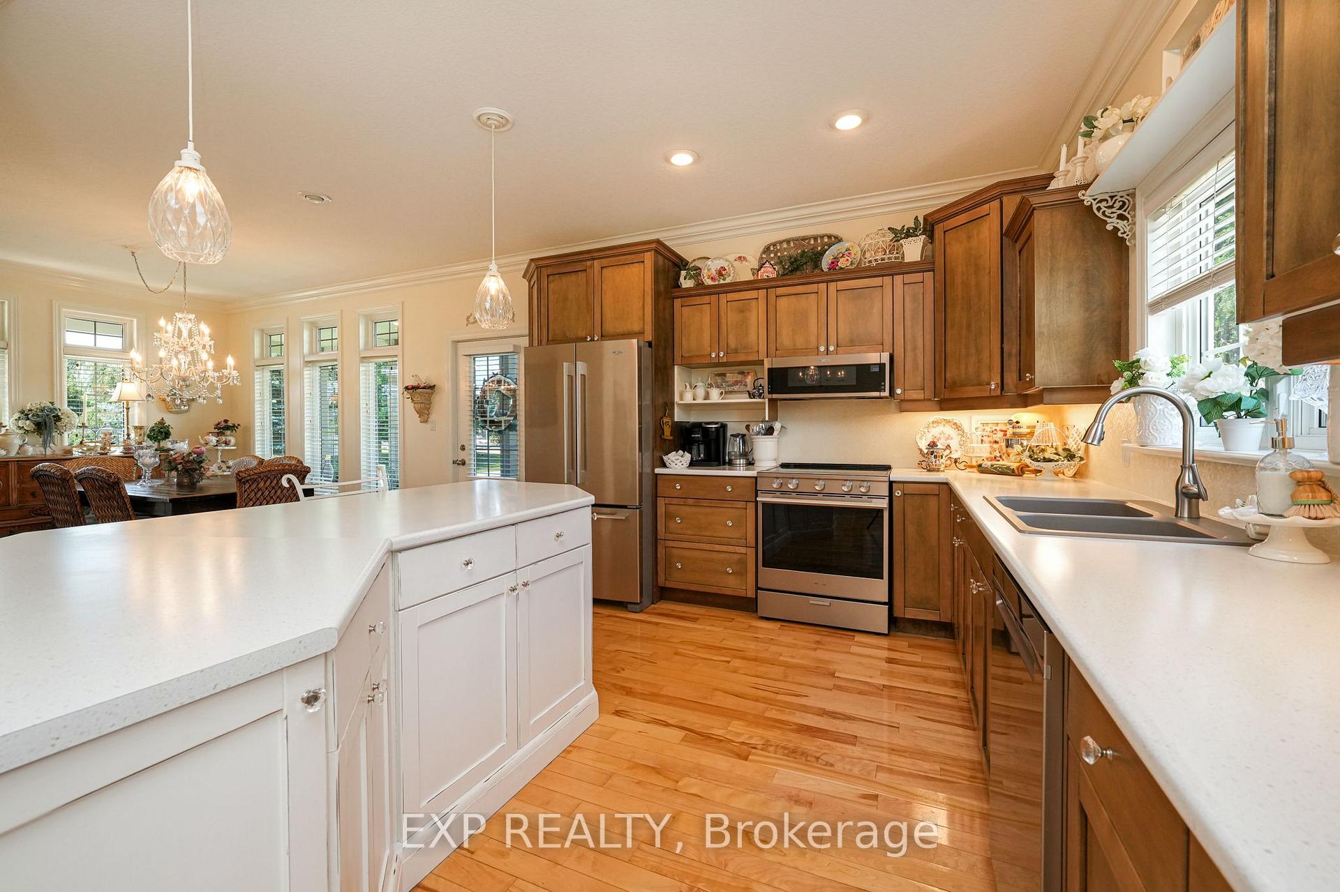 Photo 8 of 71817 Sunridge Crescent, Bluewater, Hay — HOMEH