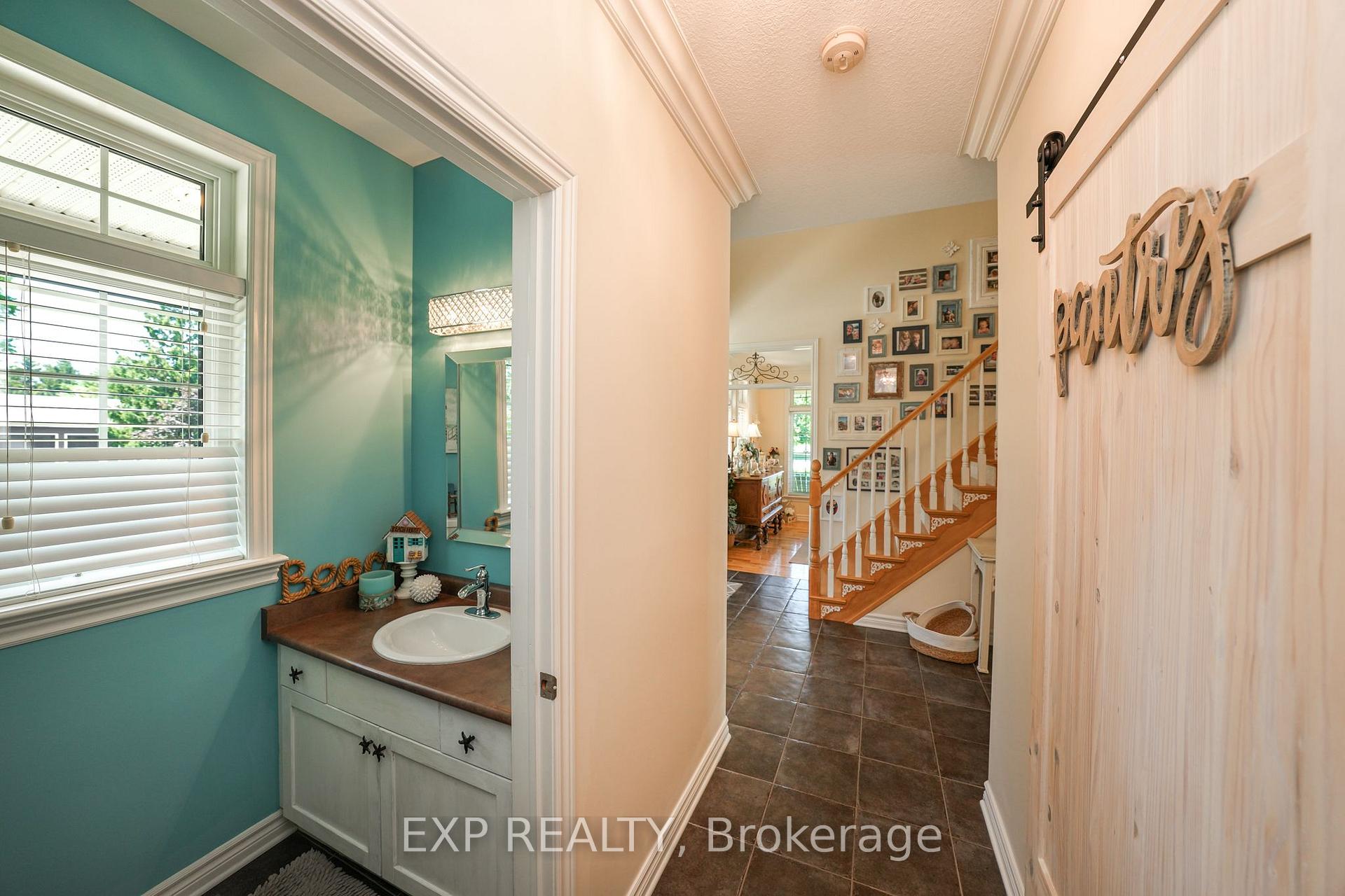 Photo 15 of 71817 Sunridge Crescent, Bluewater, Hay — HOMEH