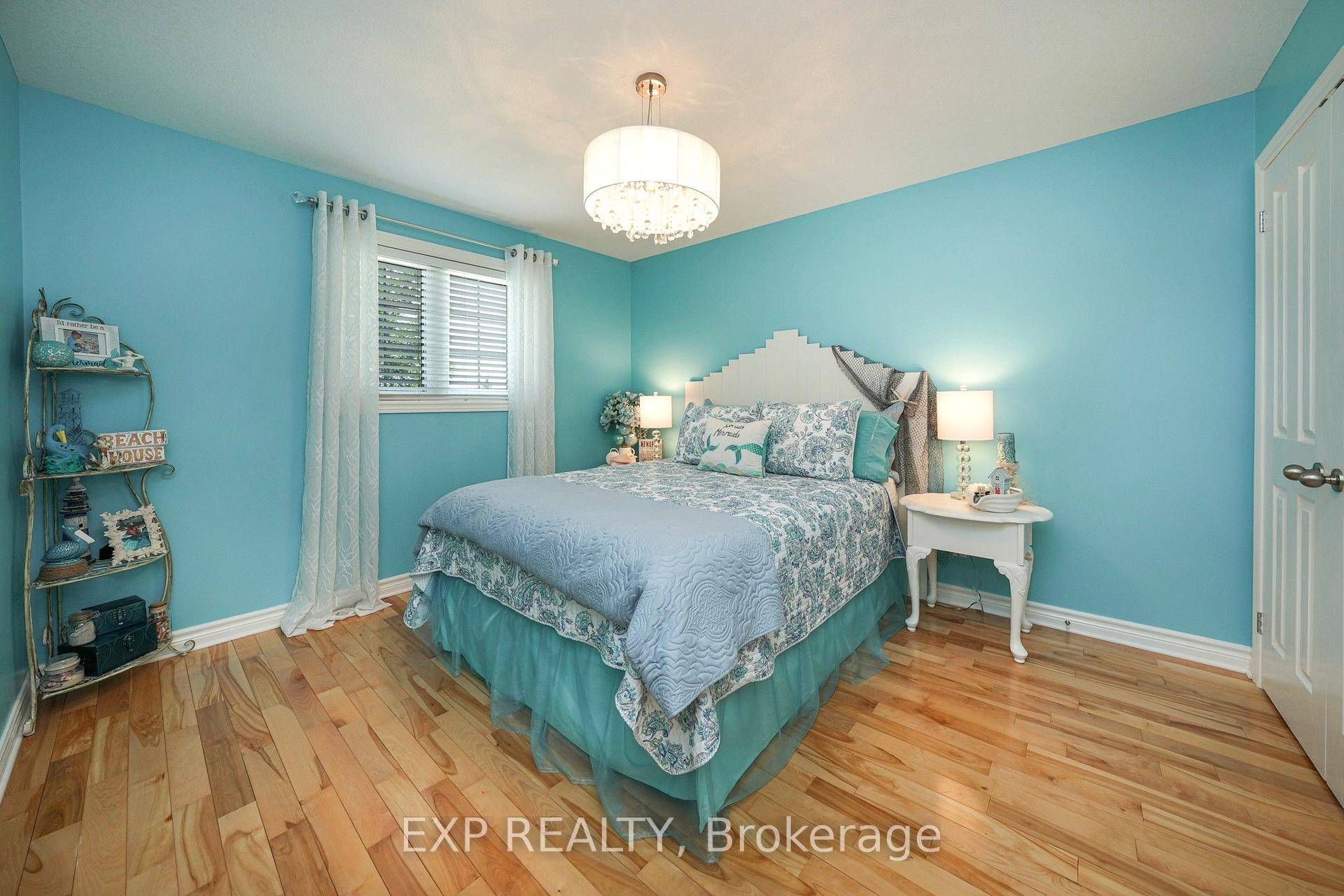 Photo 19 of 71817 Sunridge Crescent, Bluewater, Hay — HOMEH