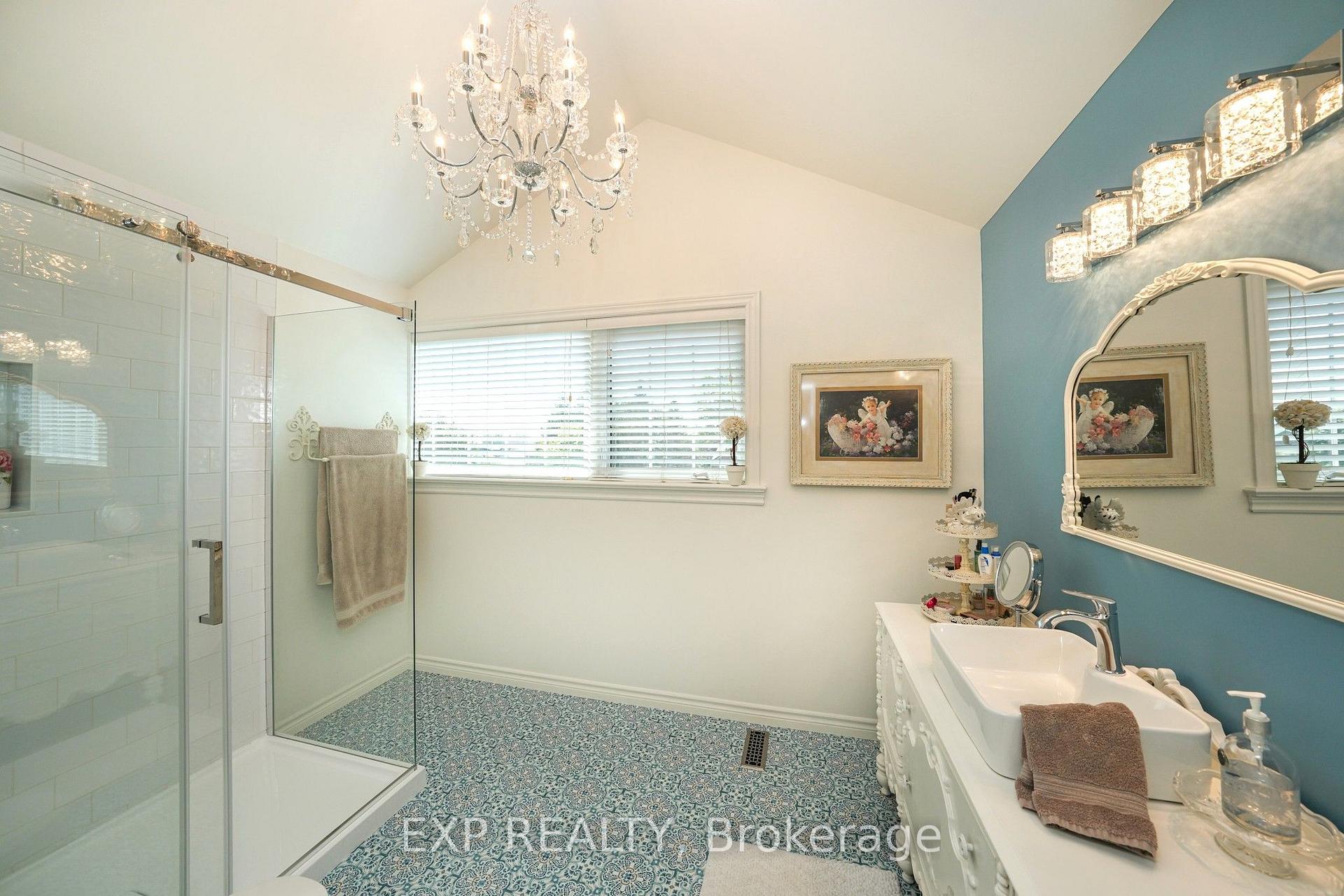 Photo 23 of 71817 Sunridge Crescent, Bluewater, Hay — HOMEH
