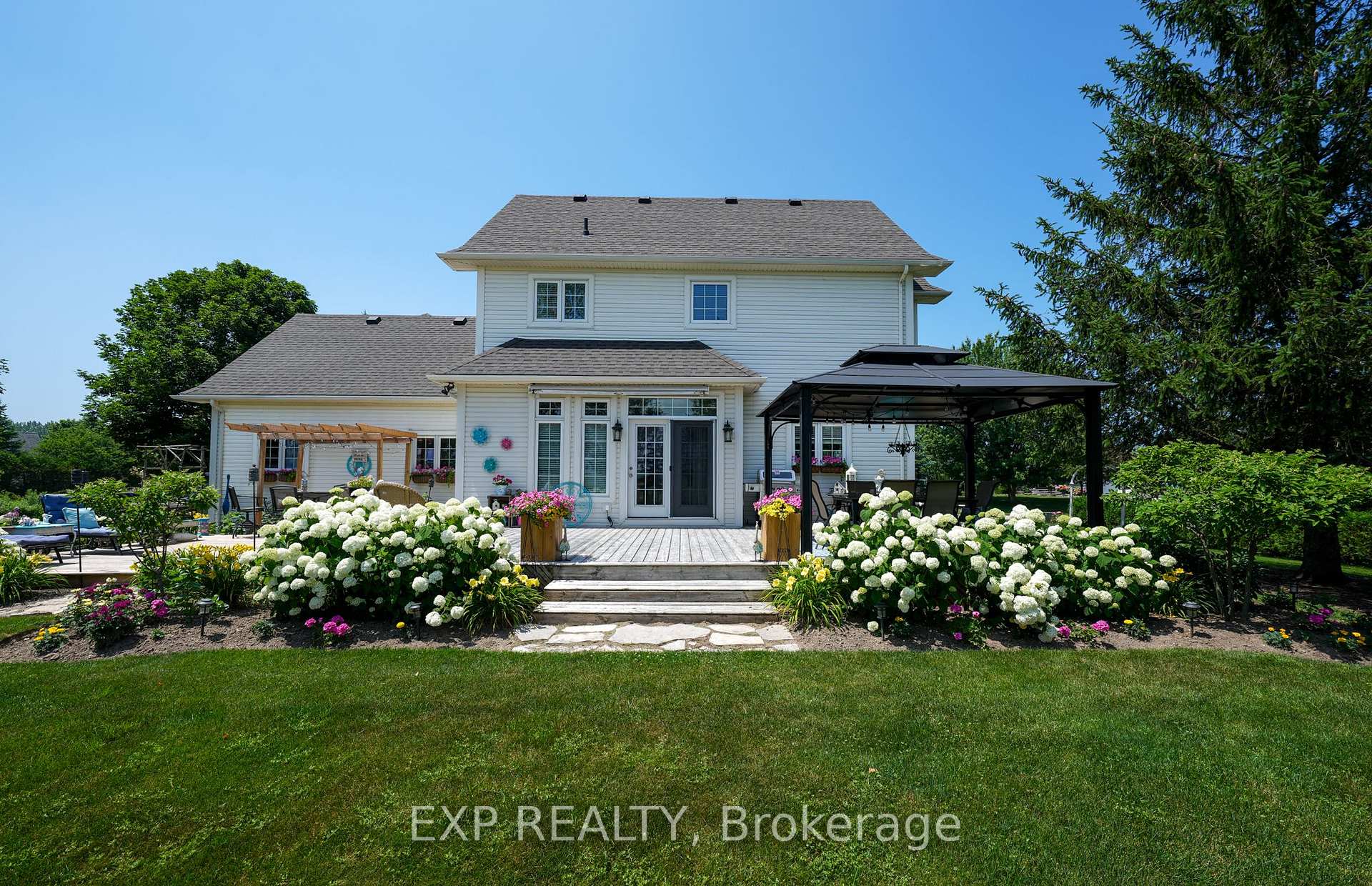 Photo 33 of 71817 Sunridge Crescent, Bluewater, Hay — HOMEH