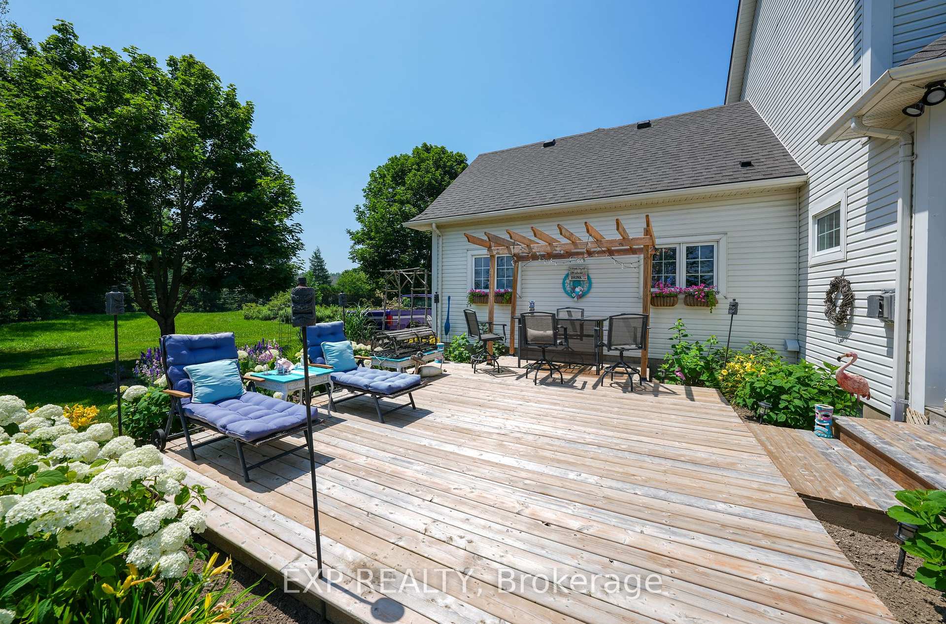 Photo 36 of 71817 Sunridge Crescent, Bluewater, Hay — HOMEH