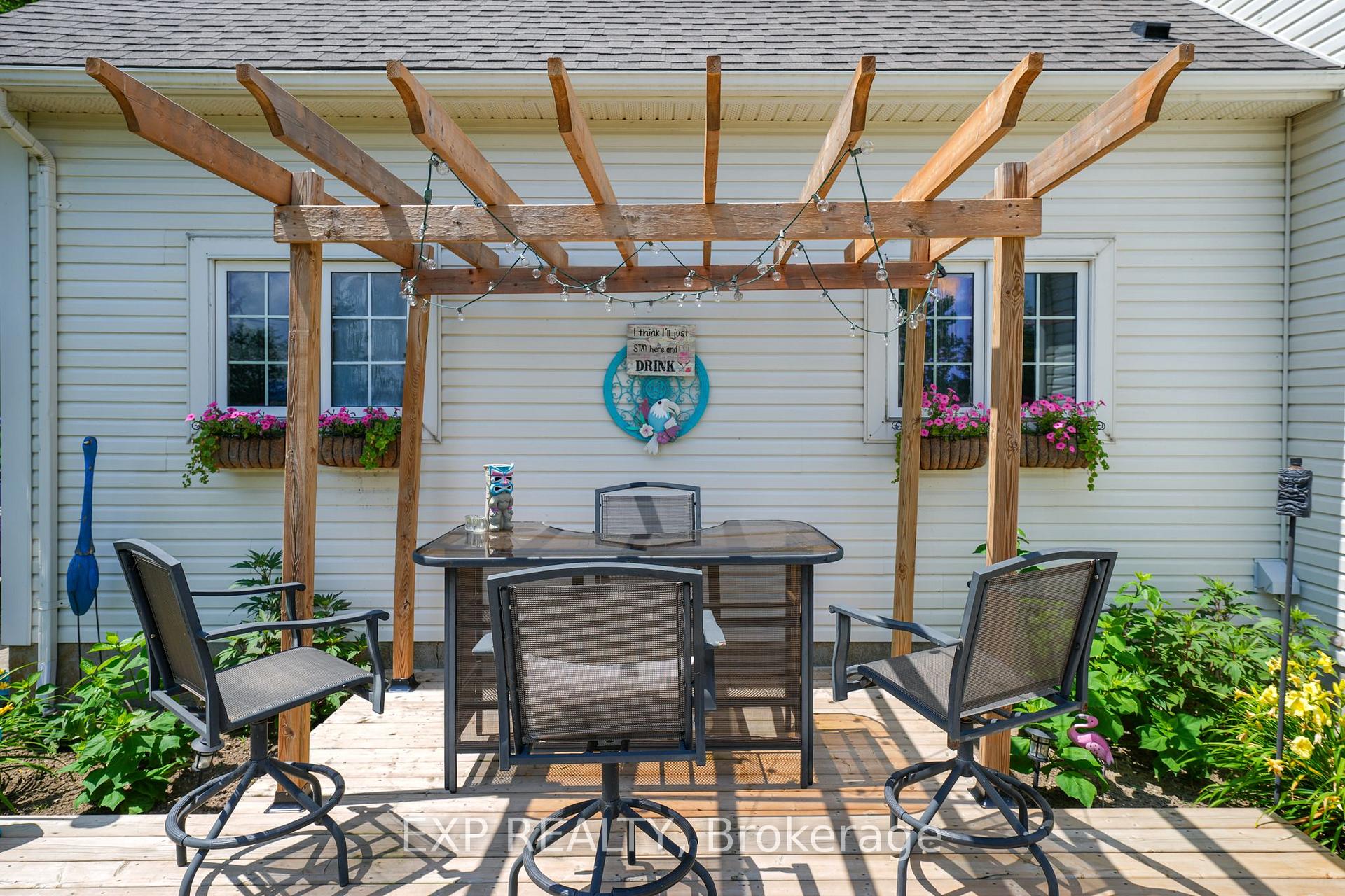 Photo 38 of 71817 Sunridge Crescent, Bluewater, Hay — HOMEH